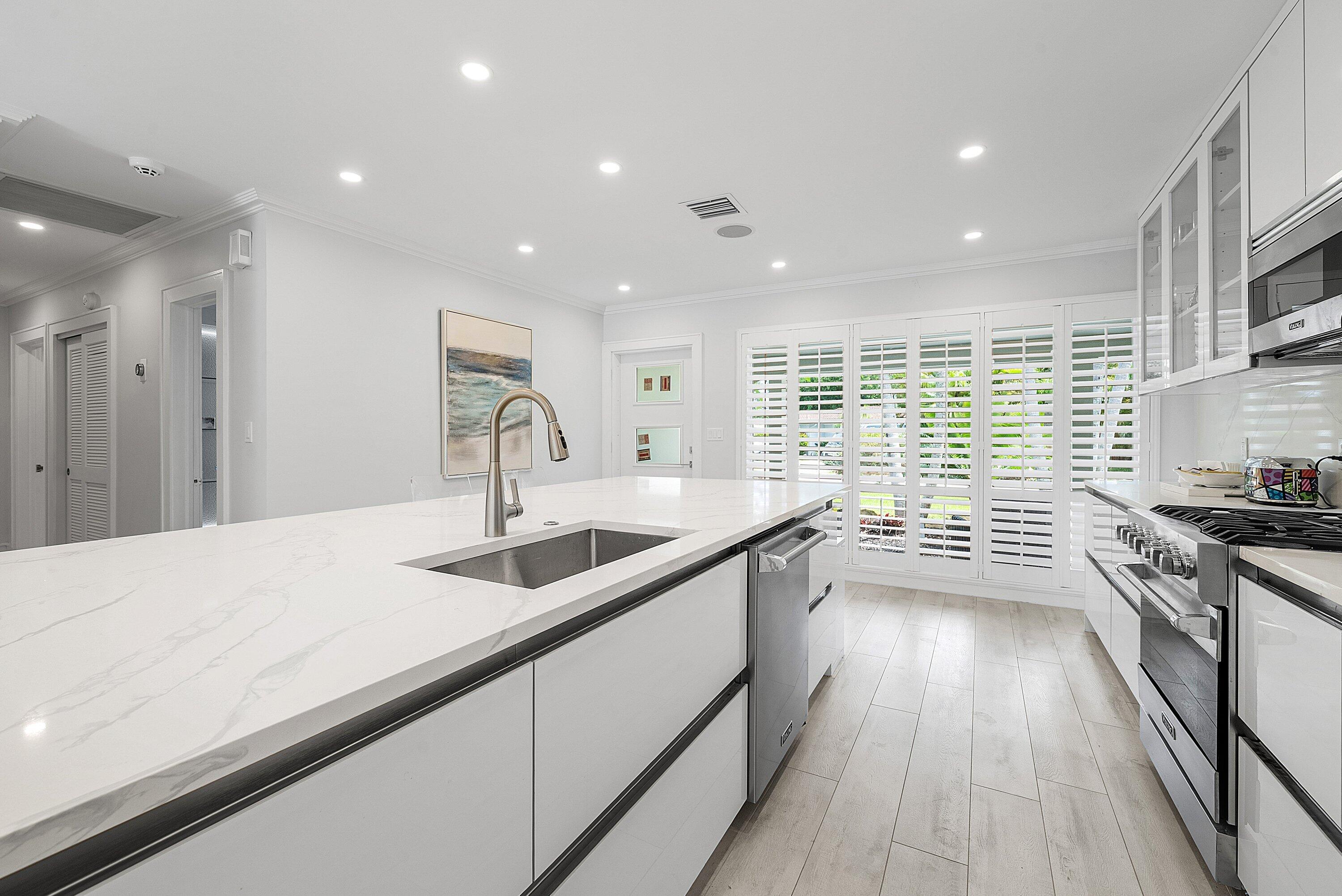 1733 Coral Gardens Drive