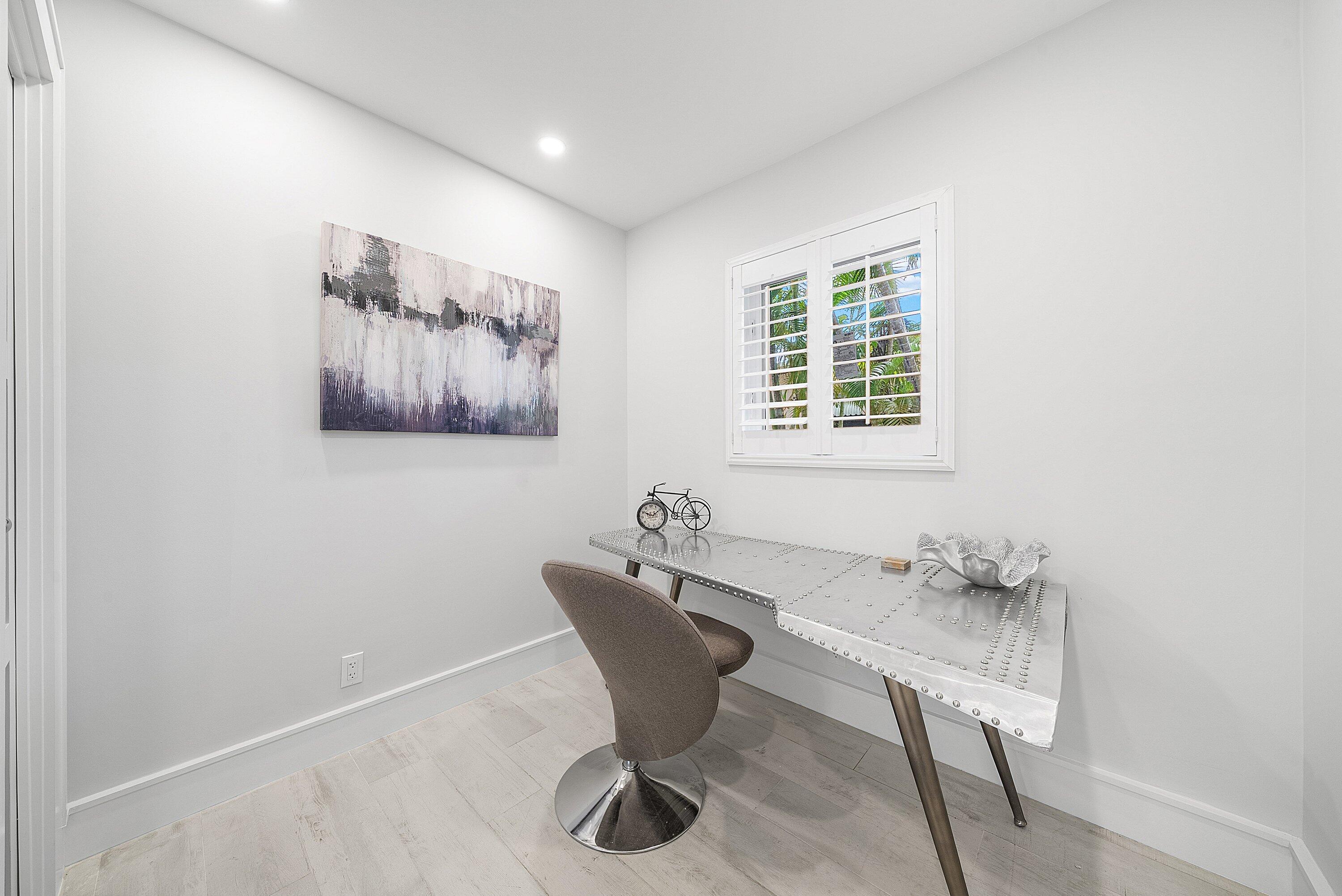 1733 Coral Gardens Drive