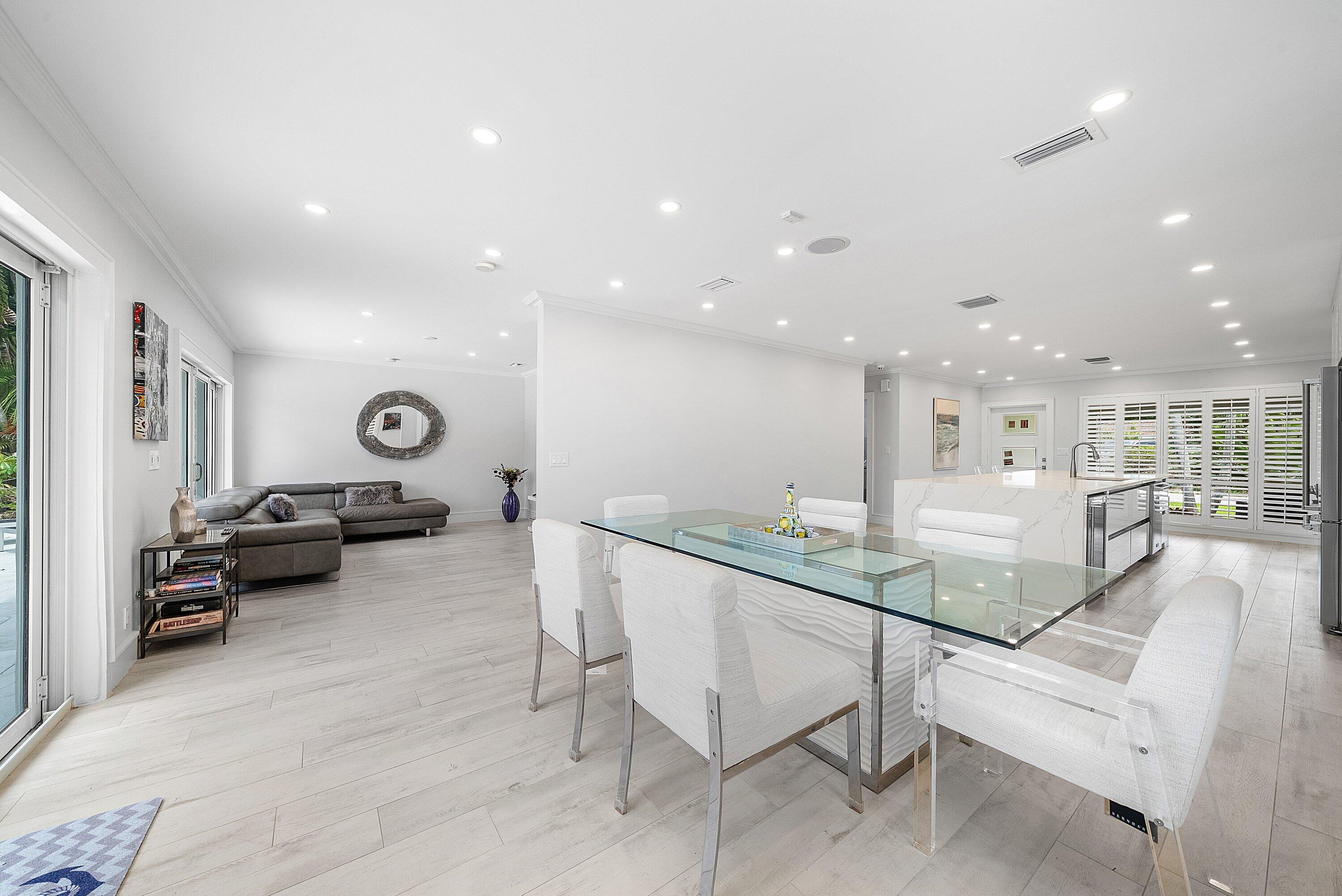 1733 Coral Gardens Drive