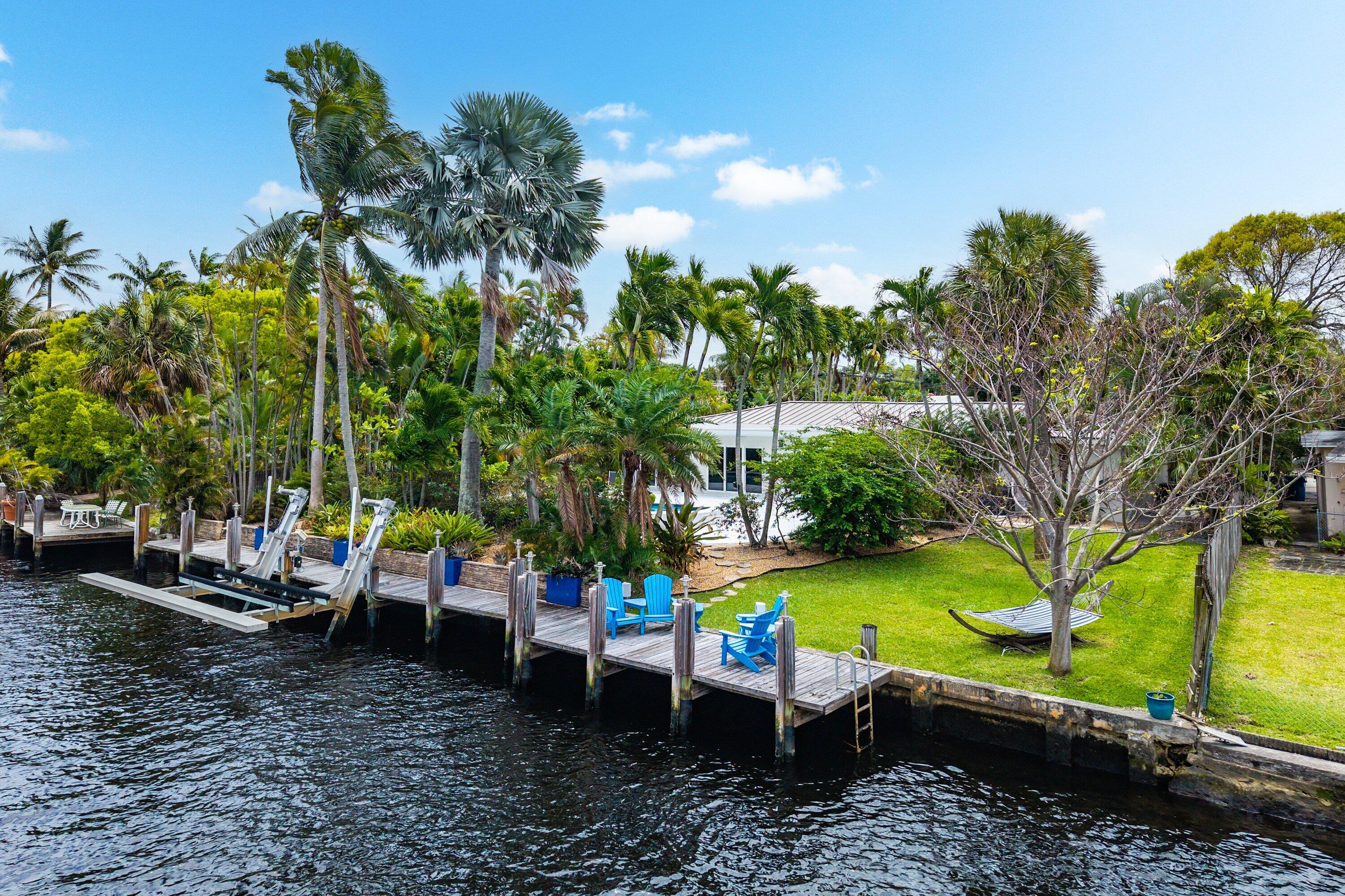 1733 Coral Gardens Drive