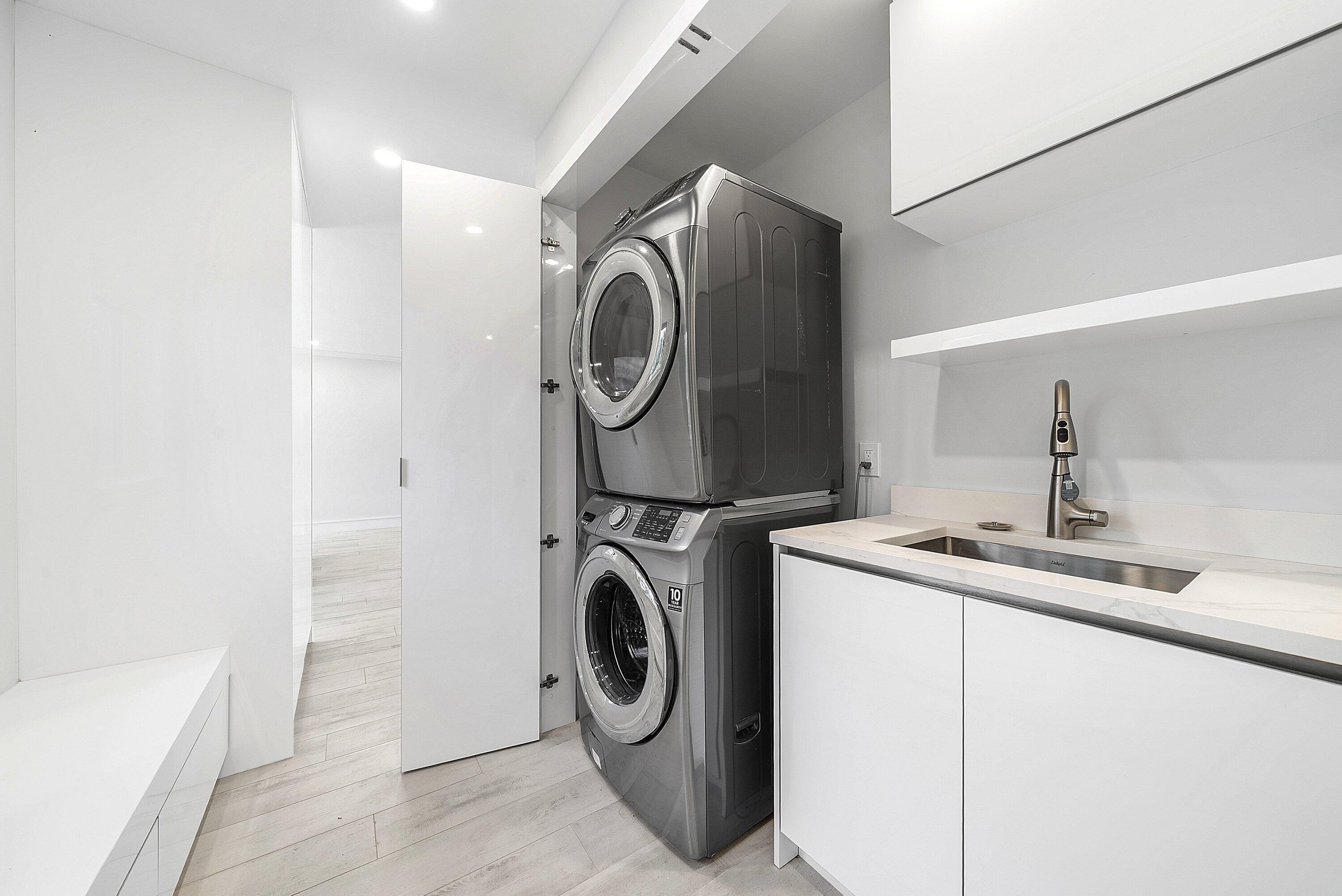 1733 Coral Gardens Drive