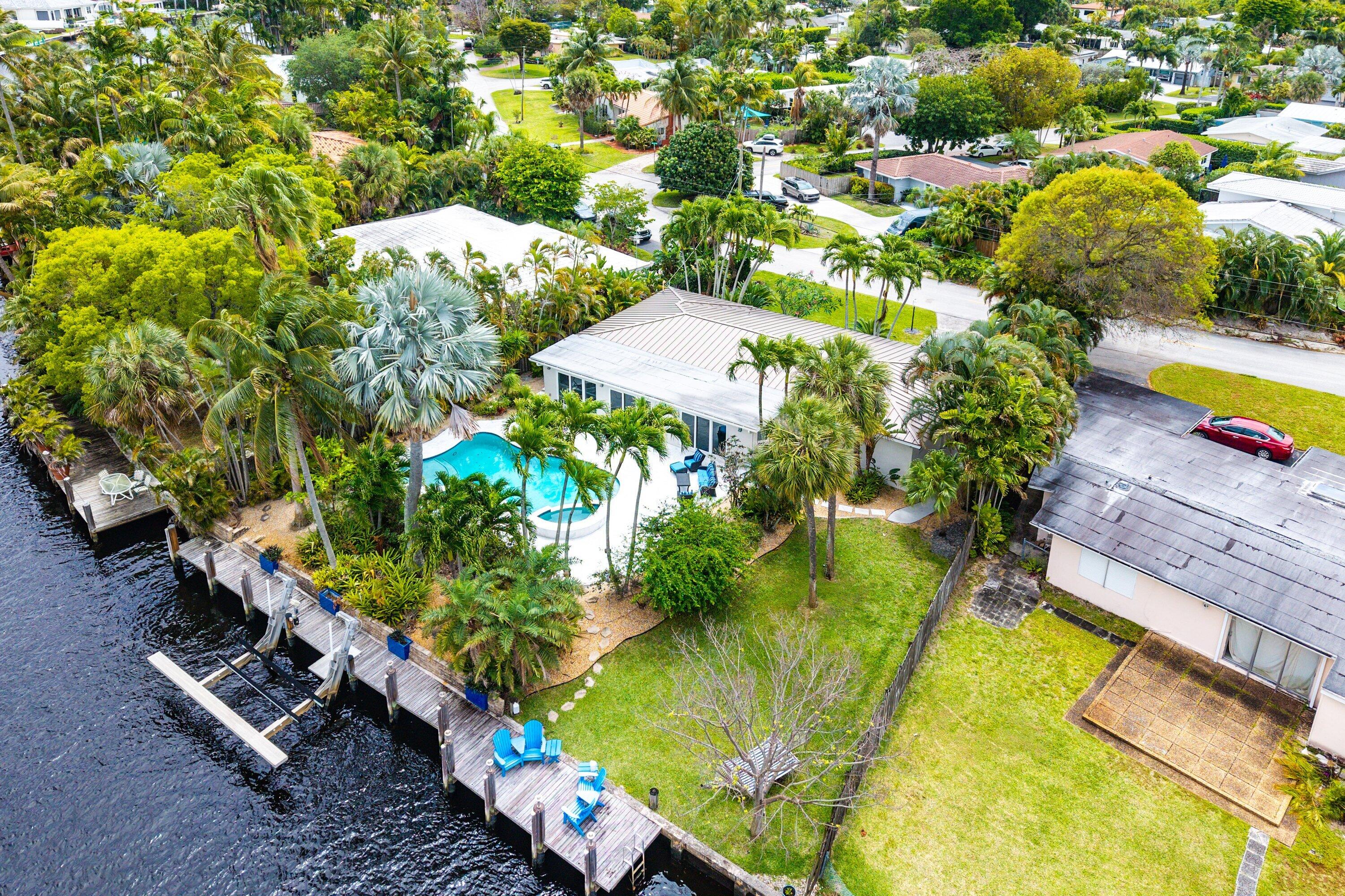 1733 Coral Gardens Drive