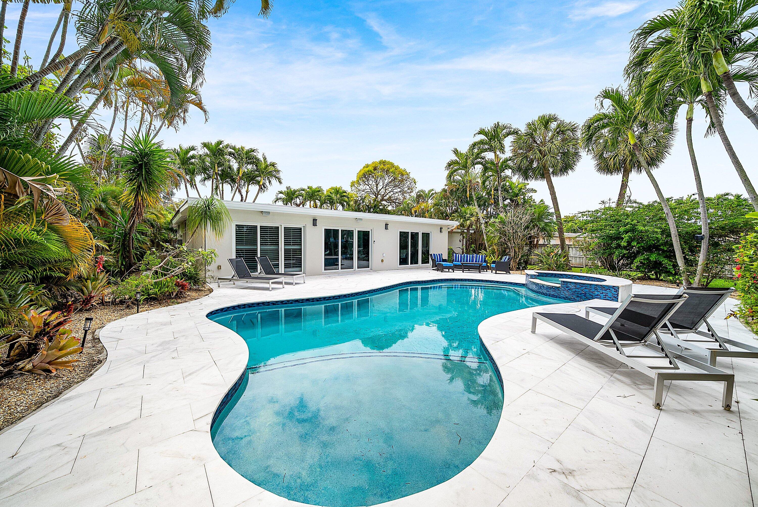 1733 Coral Gardens Drive