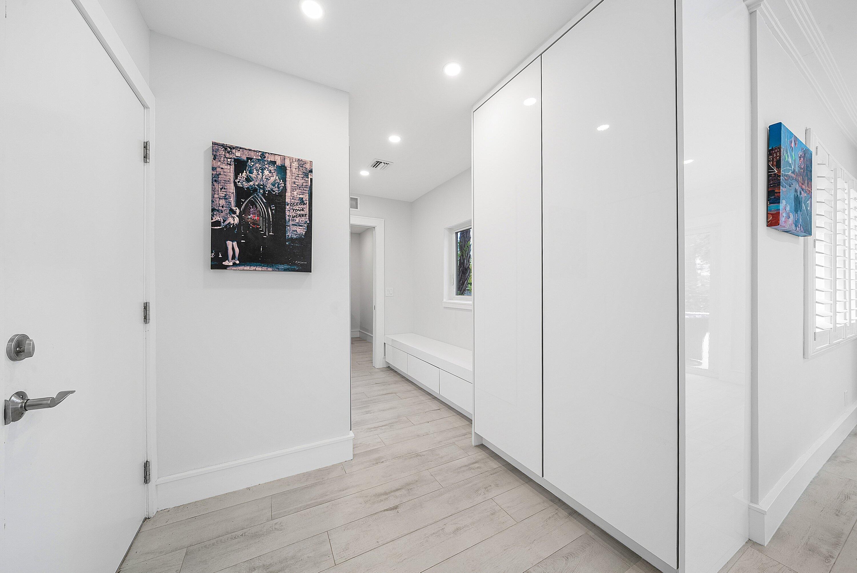 1733 Coral Gardens Drive