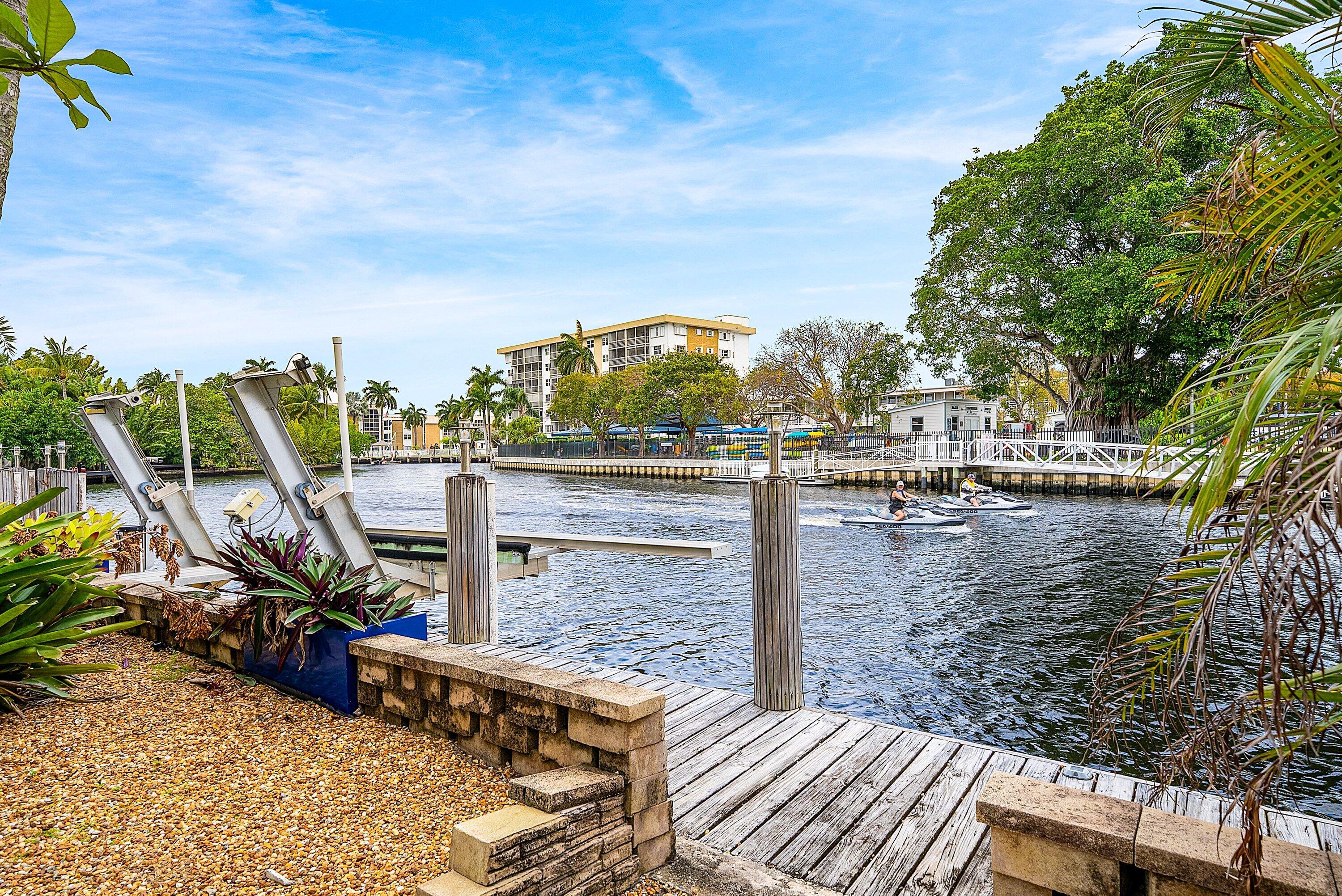 1733 Coral Gardens Drive