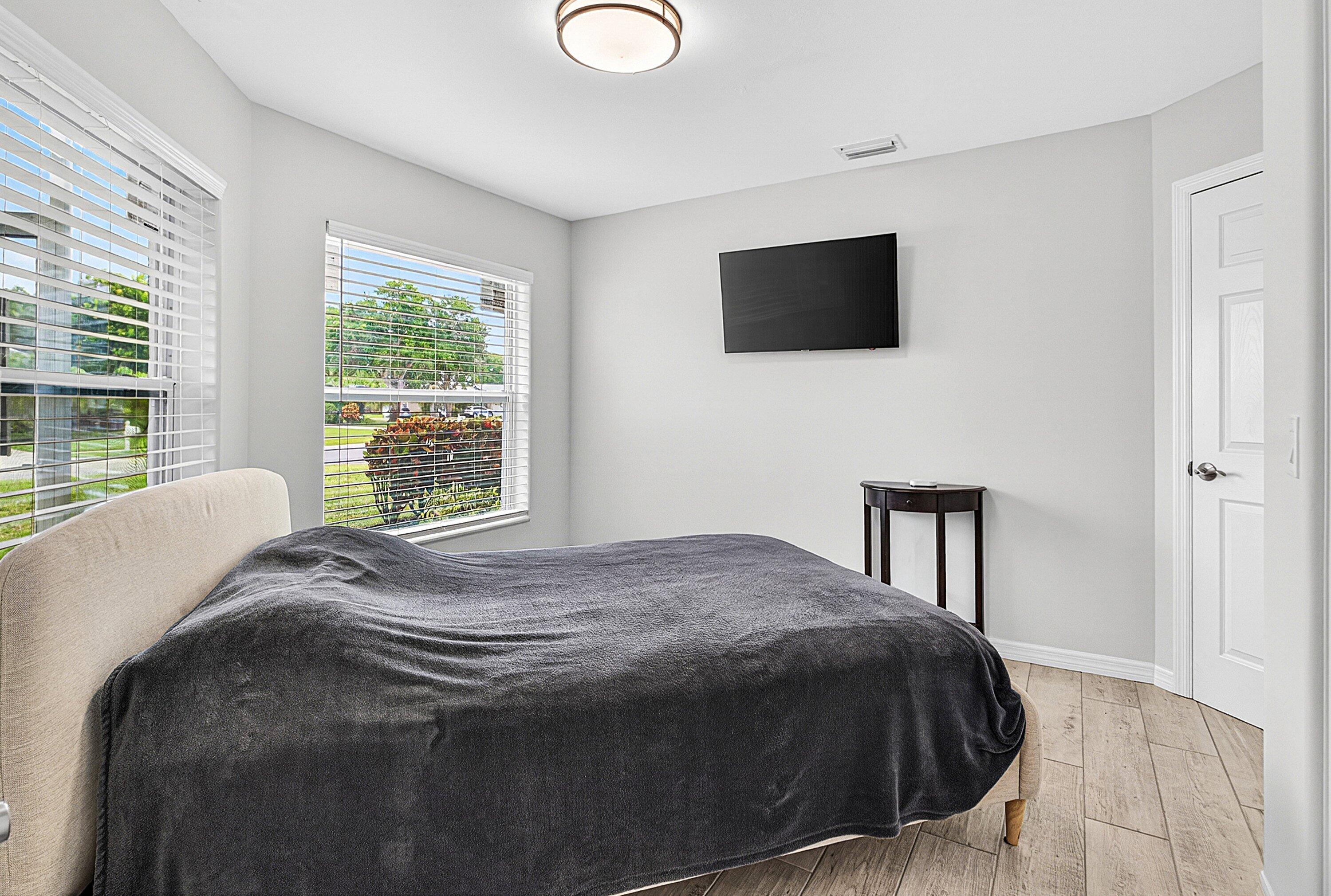 7876 Lake Champlain Court