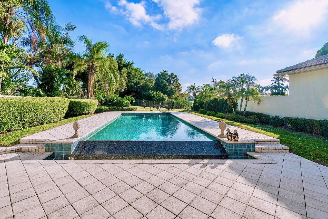 56 Island Drive