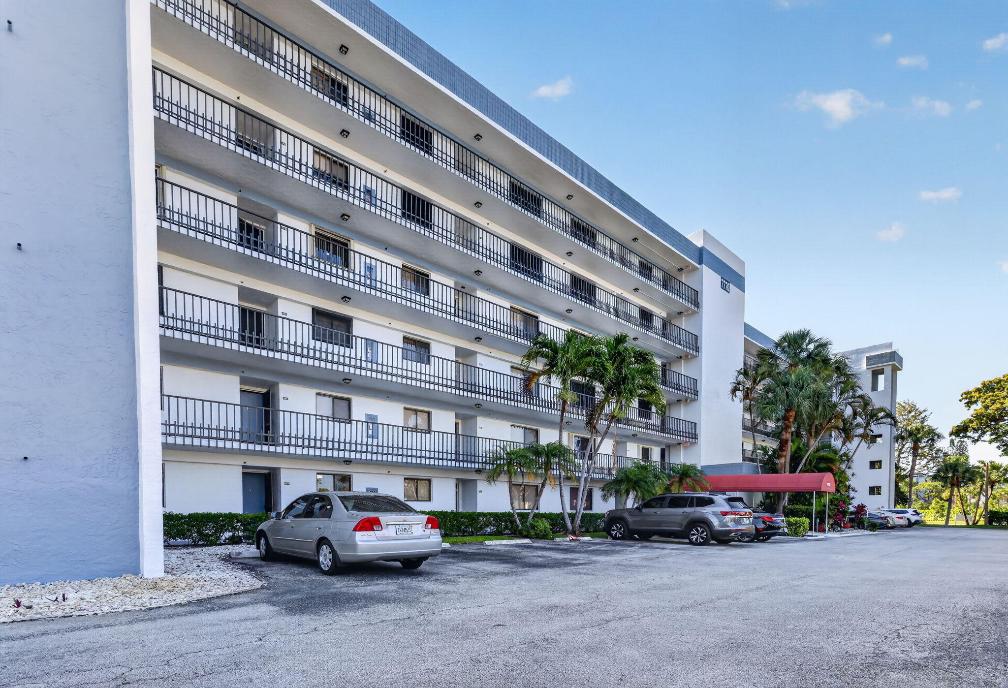 7770 Tahiti Lane 102