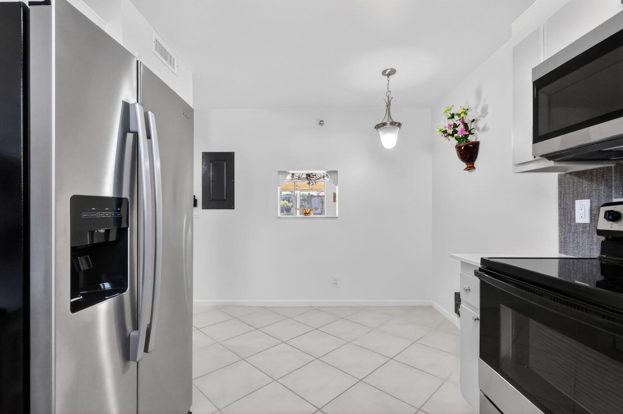 7770 Tahiti Lane 102