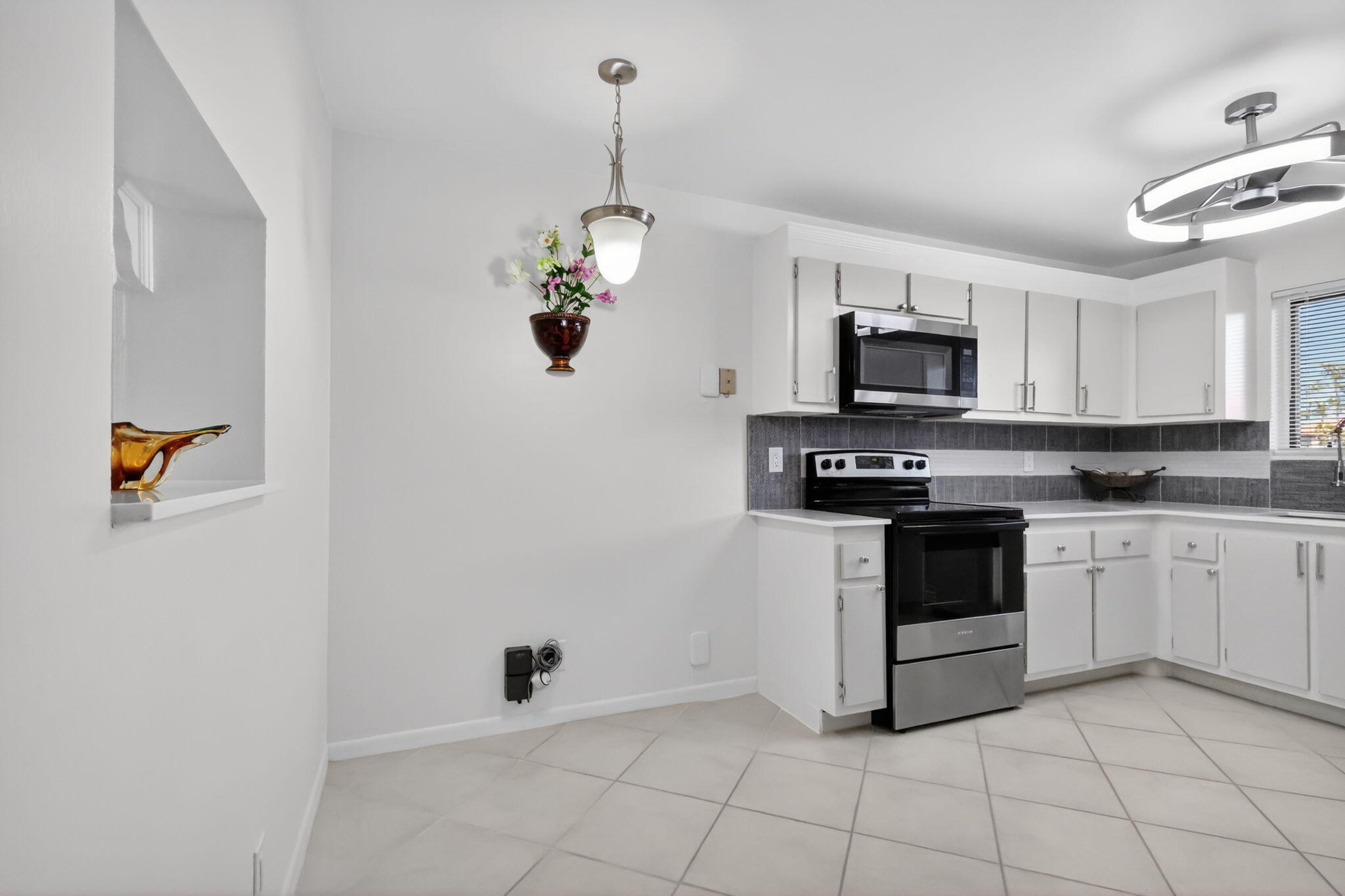 7770 Tahiti Lane 102