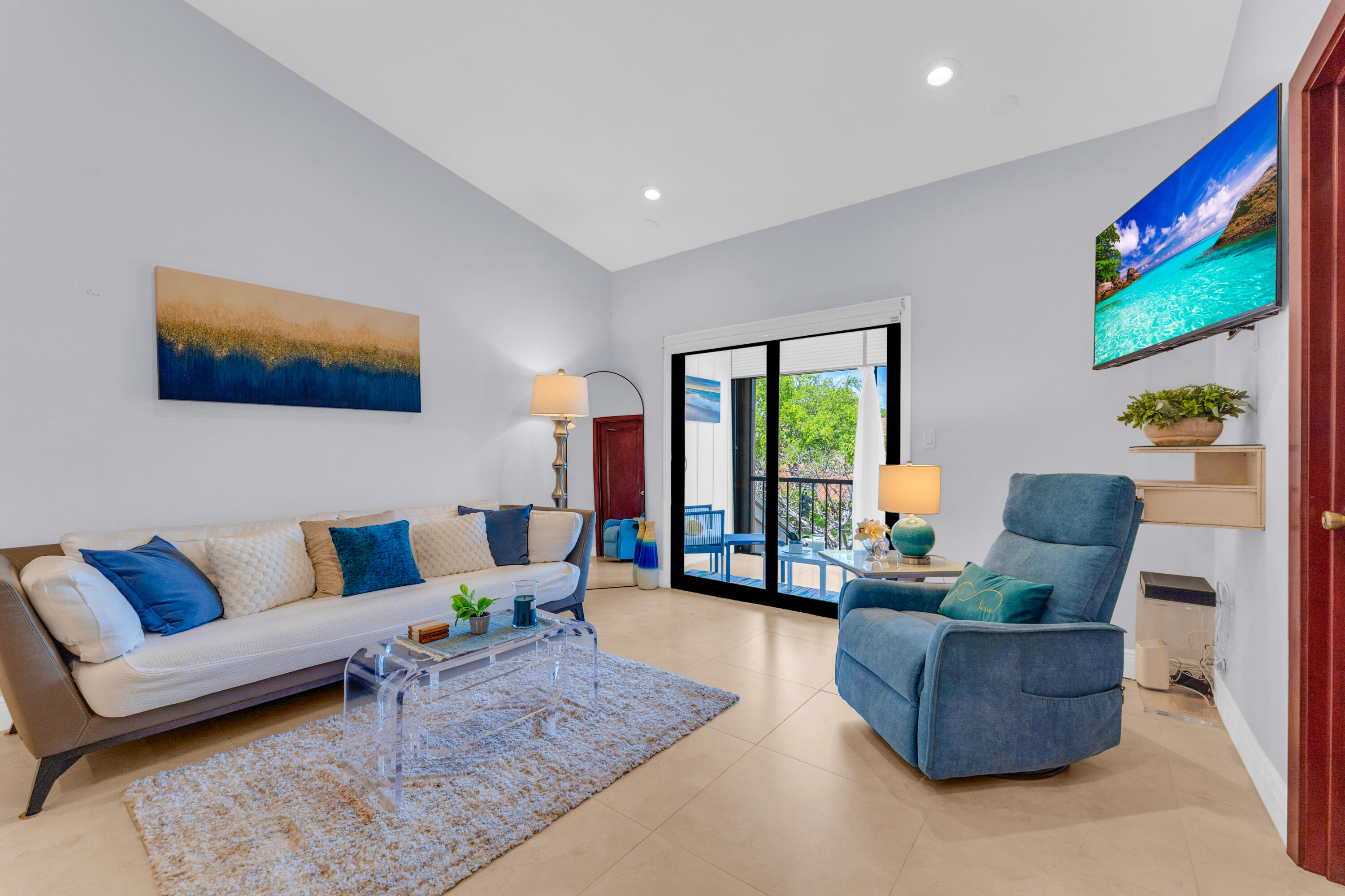 50 SE 12th Street 2260