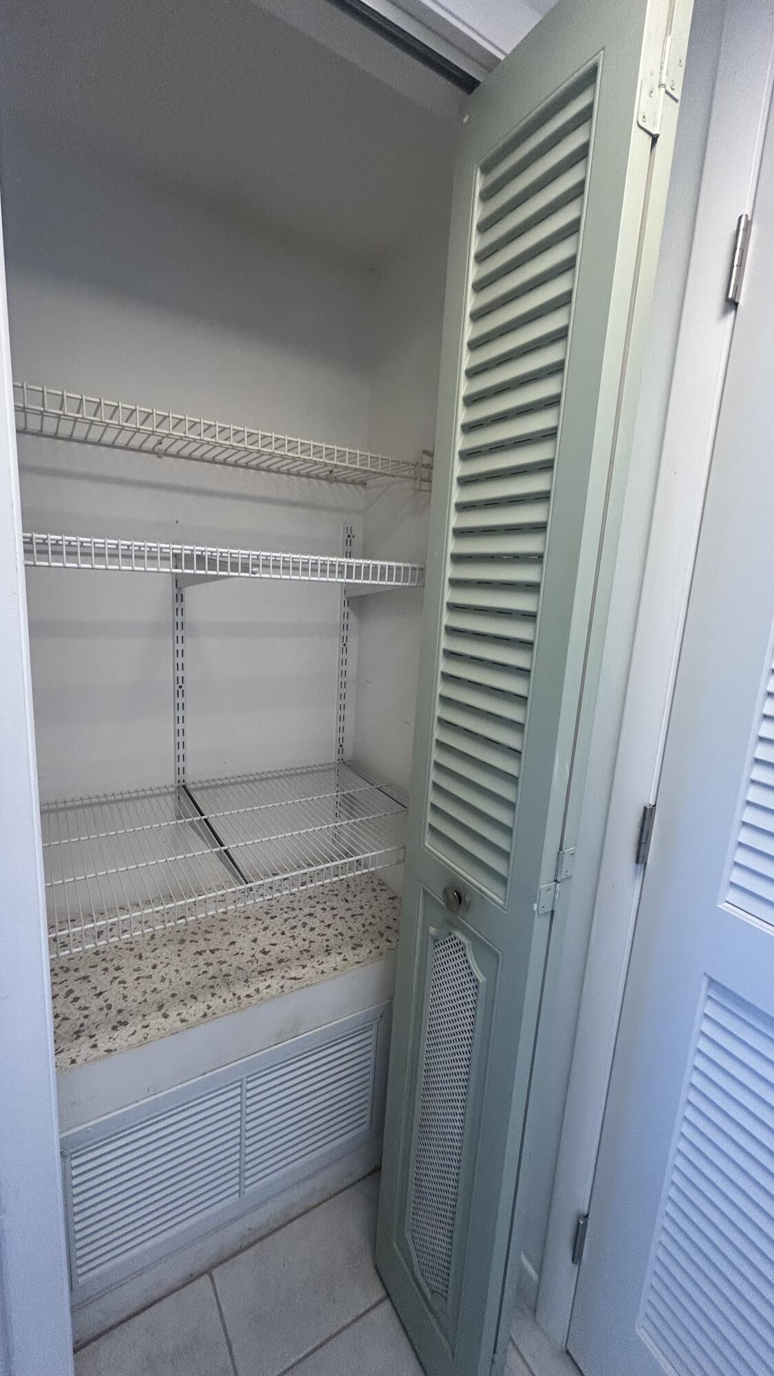 1118 Lake Terrace 217 H