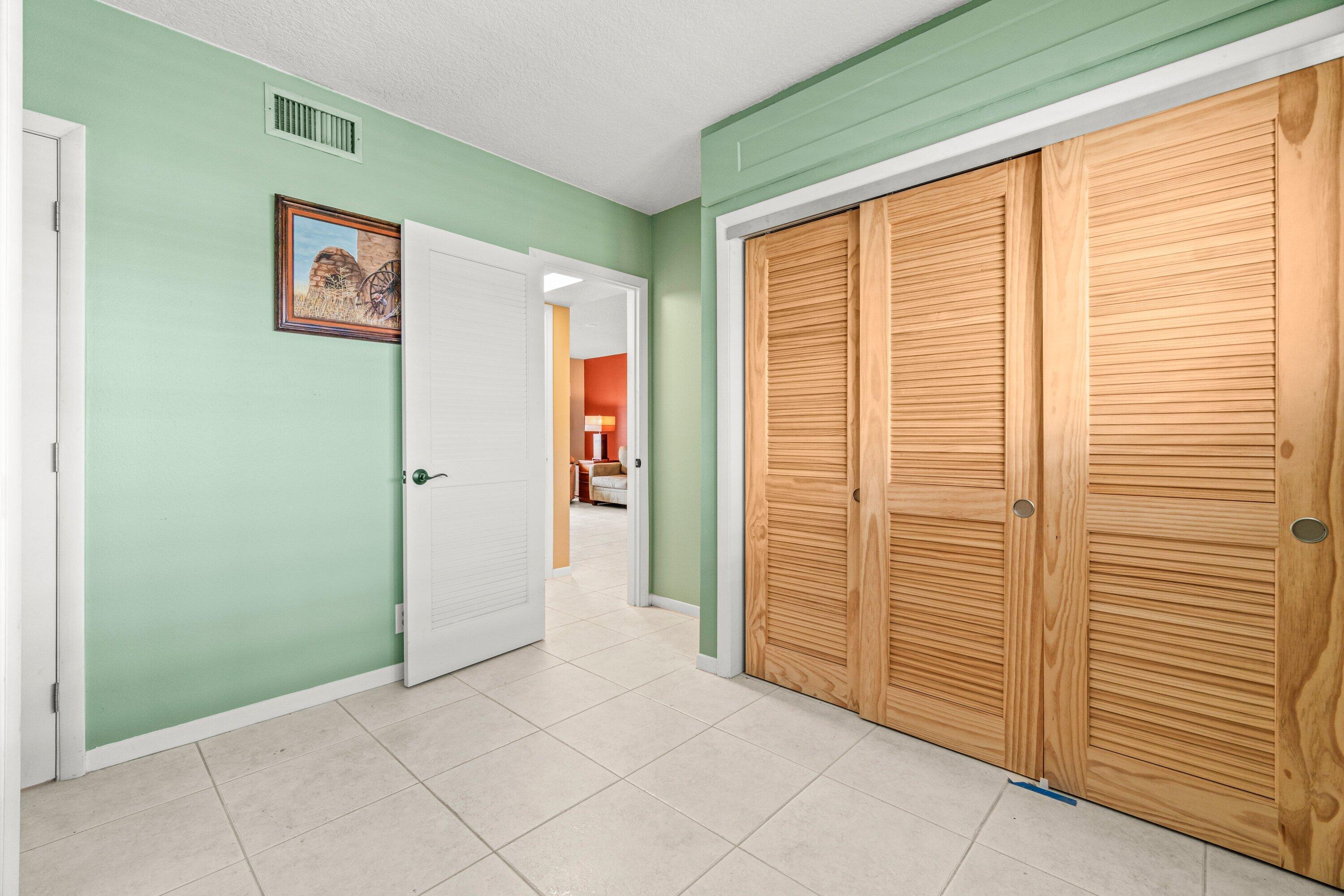 1118 Lake Terrace 217 H
