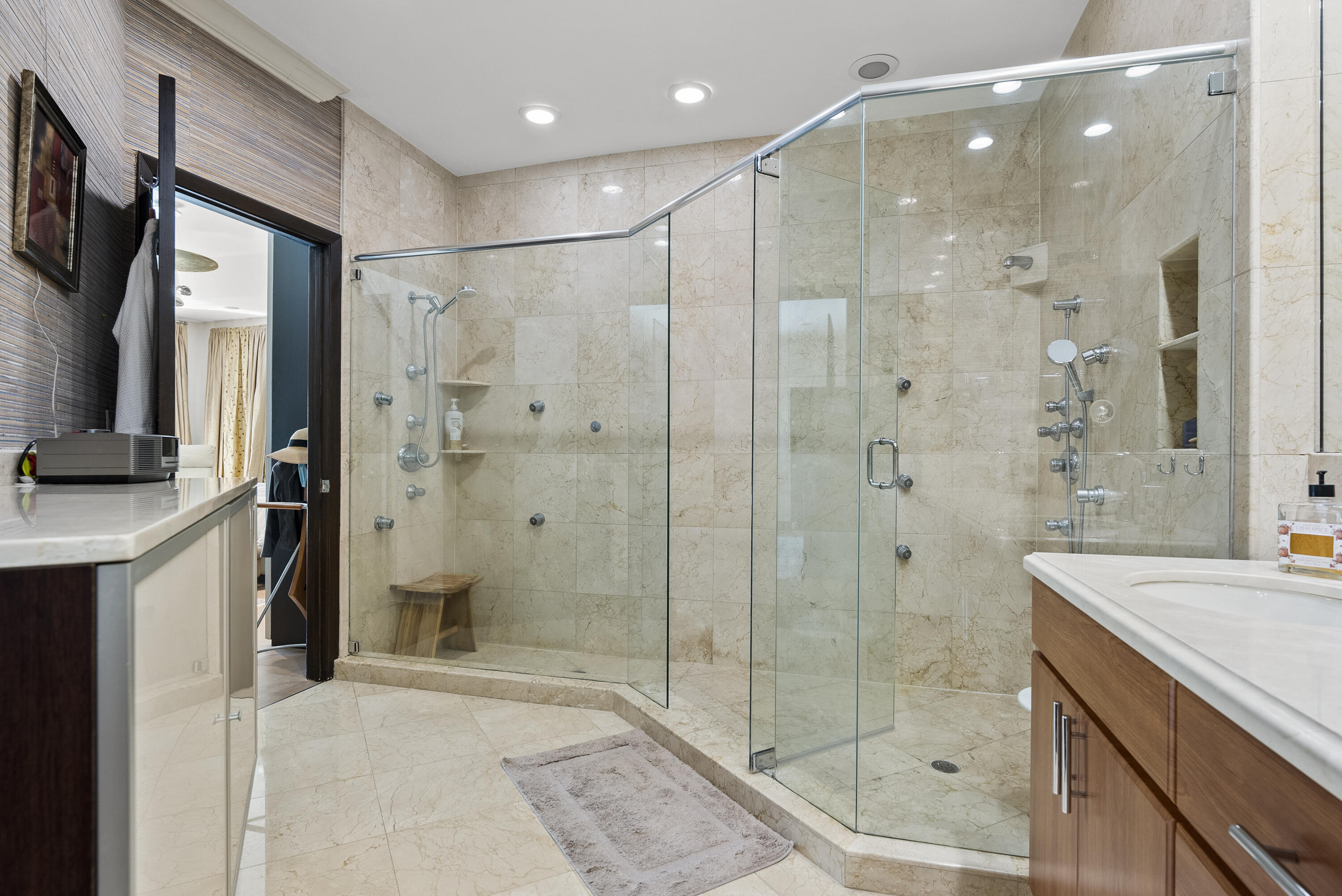 2245 SW 16th Place