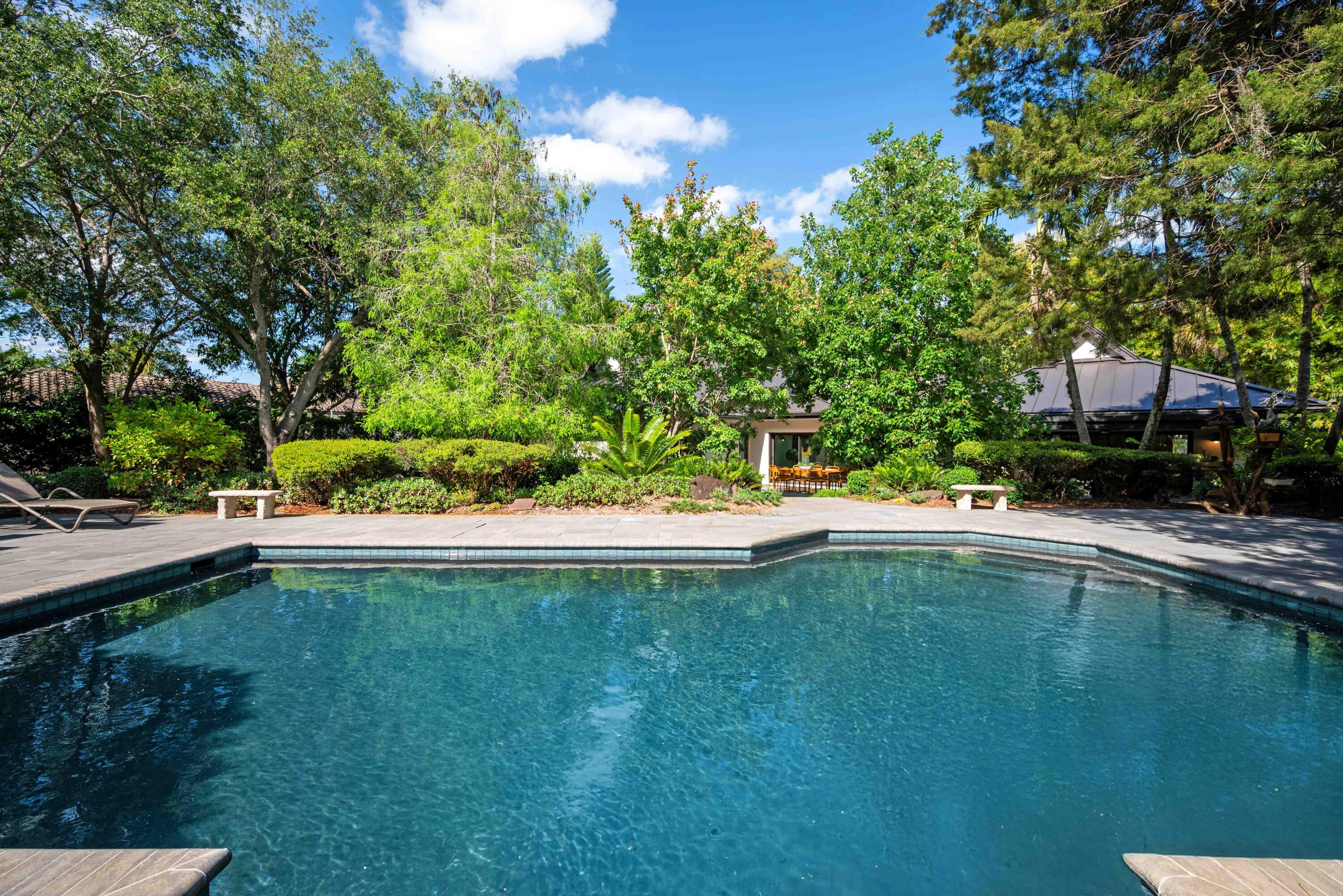 18660 Long Lake Drive