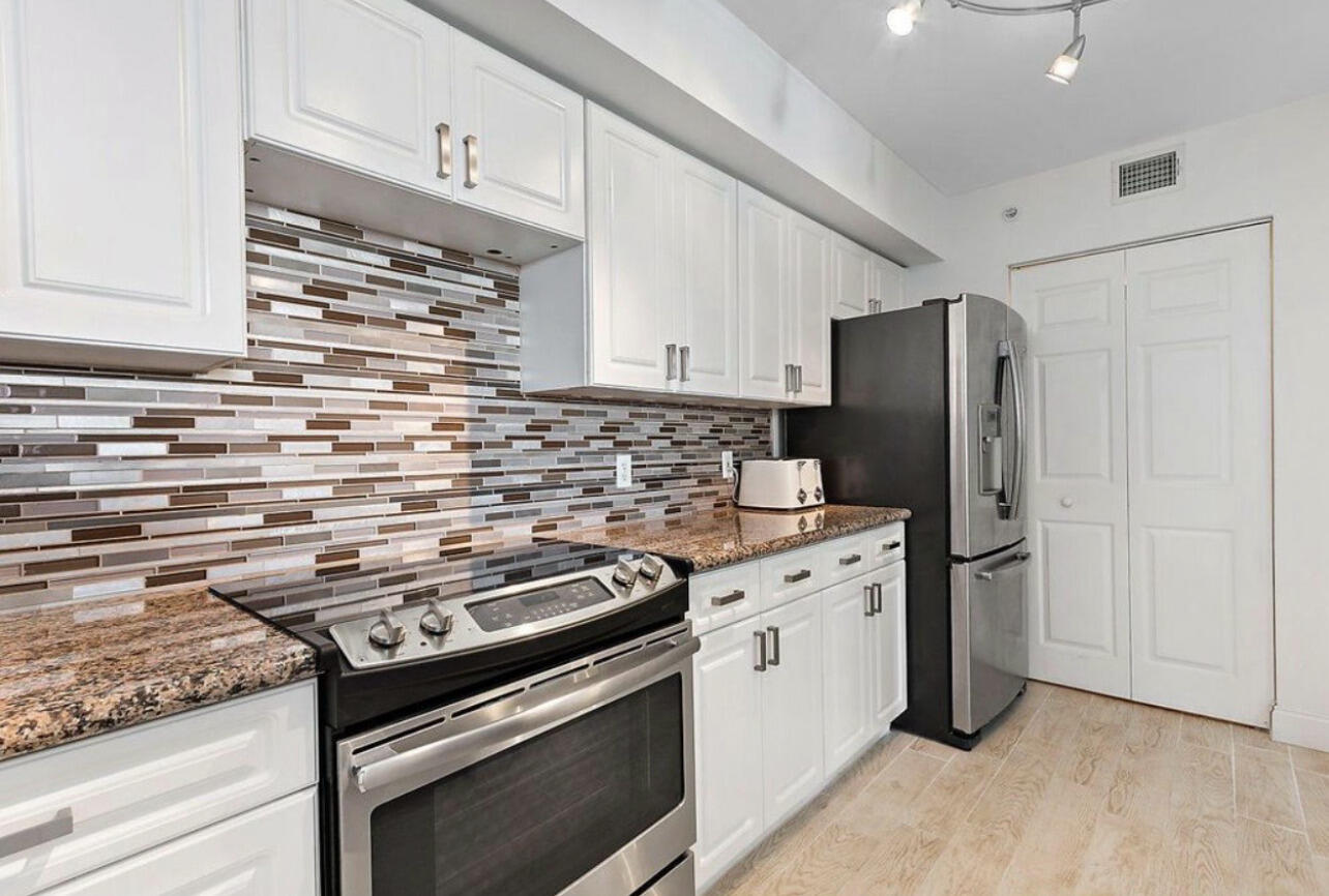 3594 S Ocean Boulevard 406