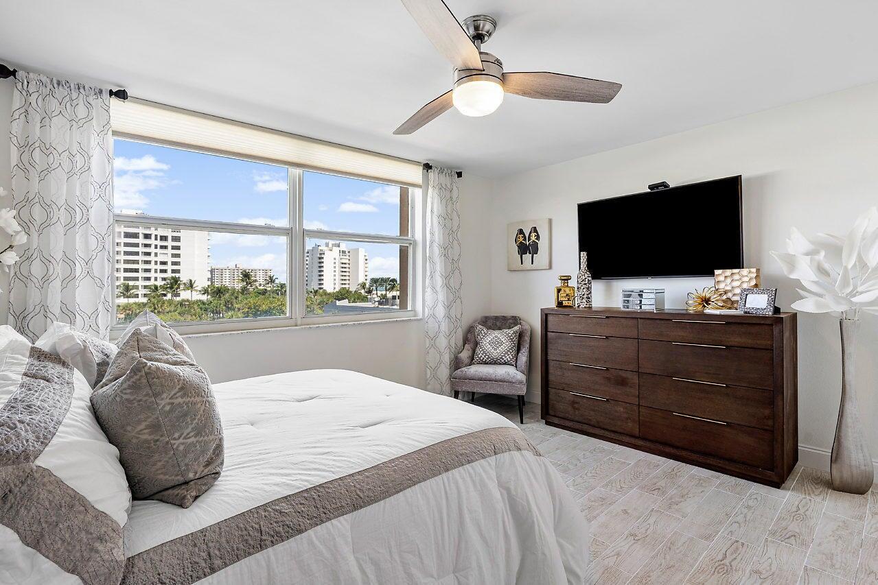 3594 S Ocean Boulevard 406