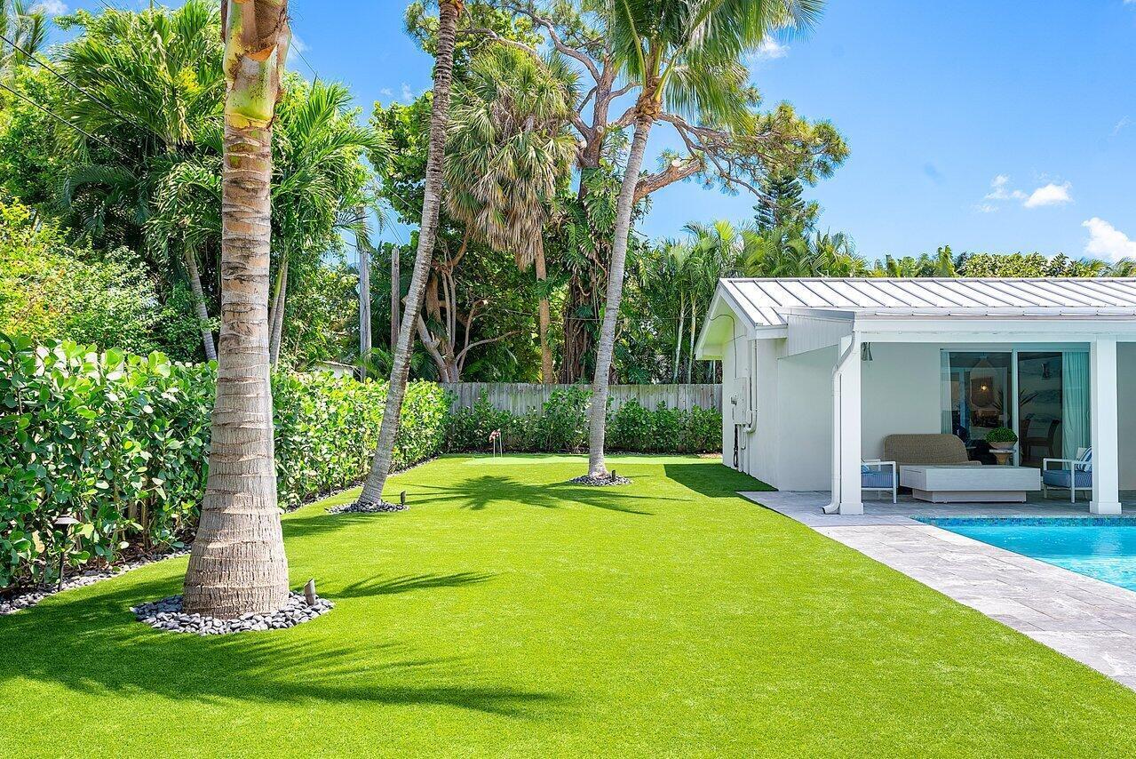 911 SW 27th Terrace