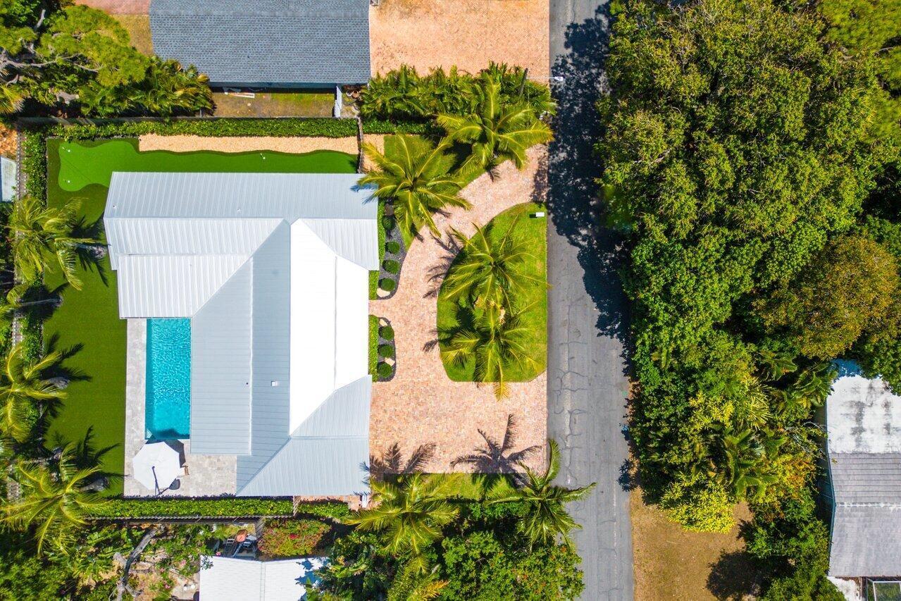 911 SW 27th Terrace