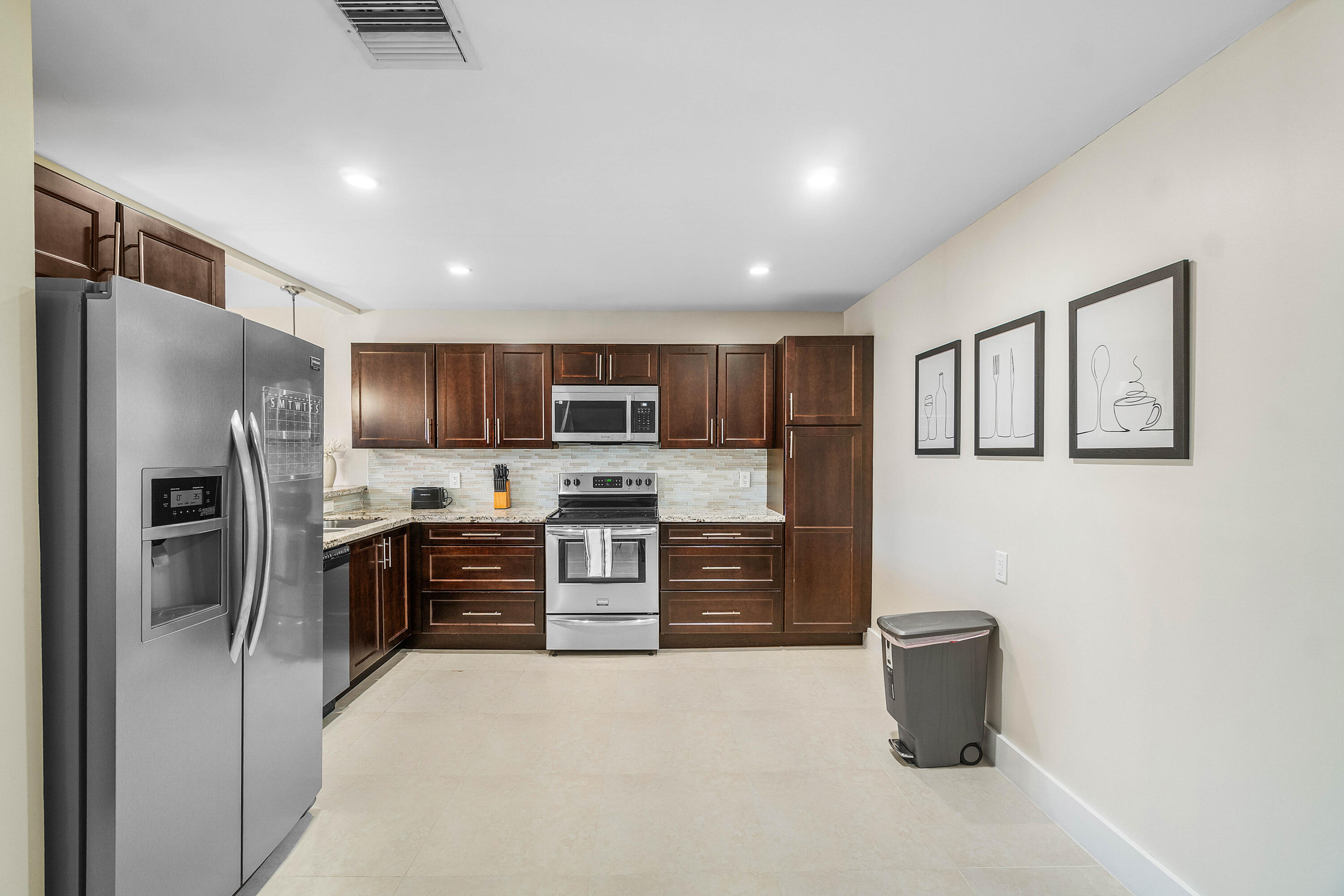6044 Glendale Drive