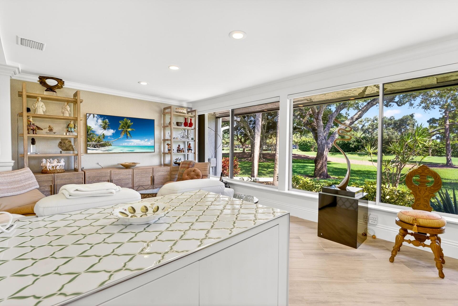 17 Villa Lane