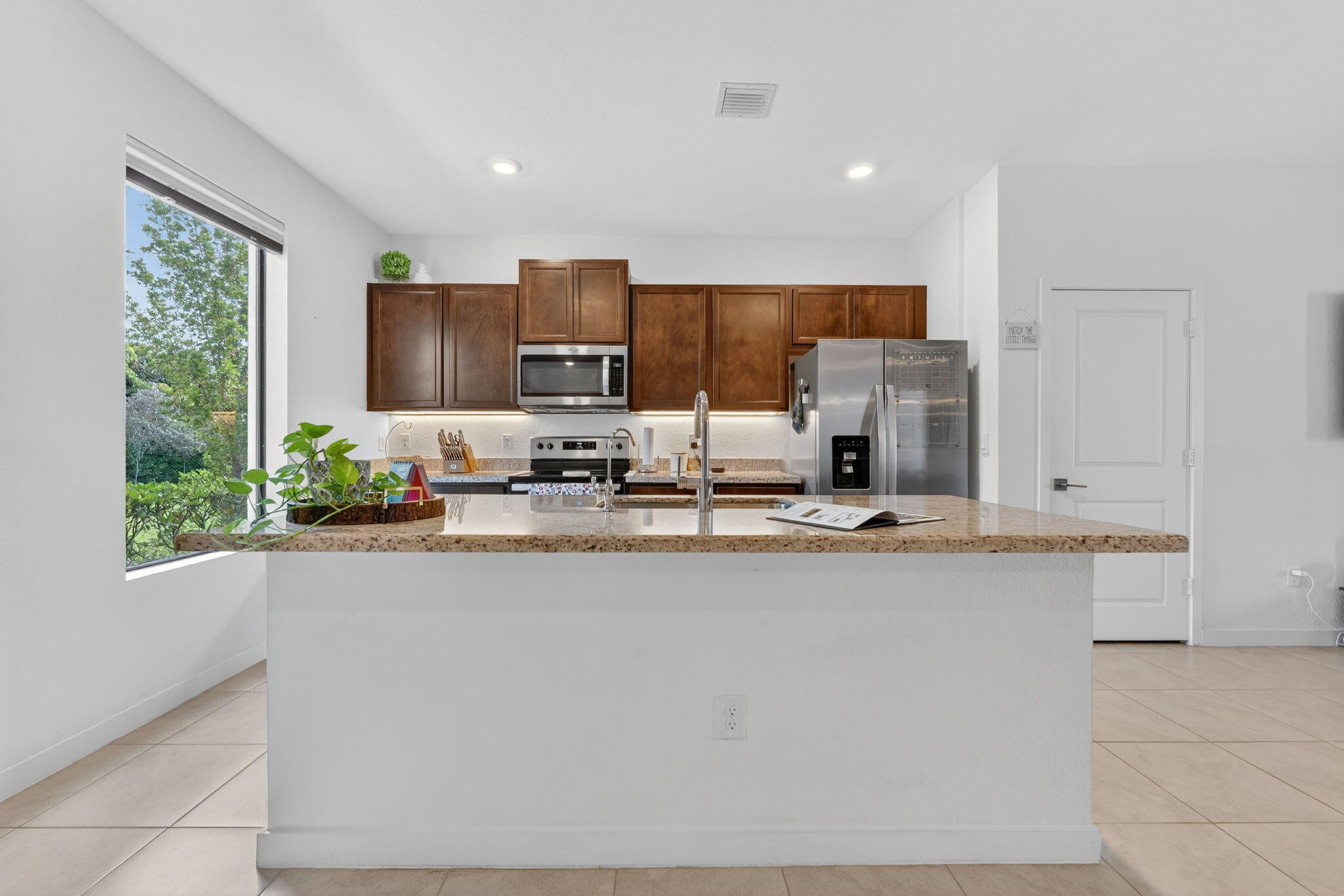 527 NW 17th Street