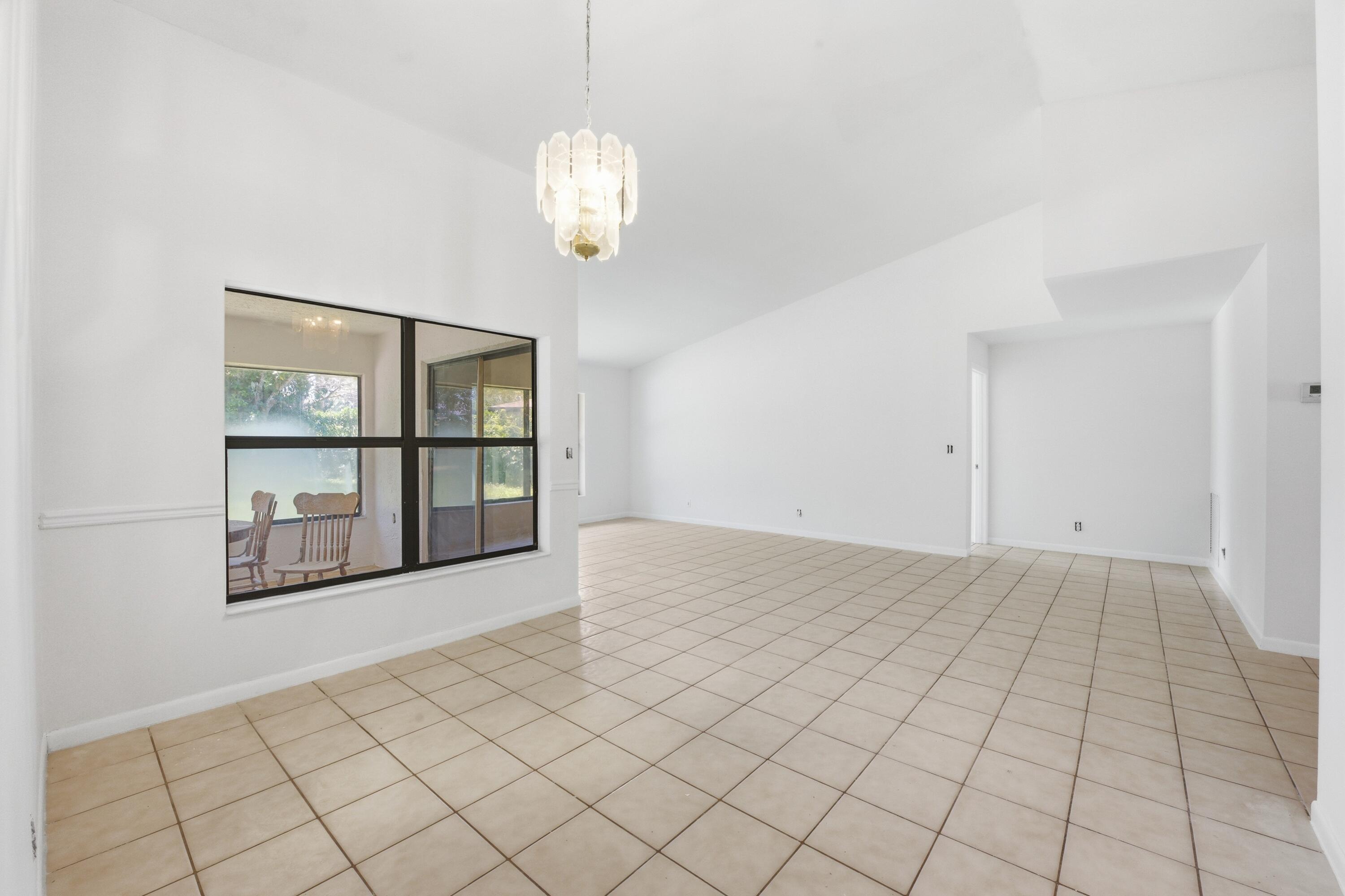 2260 NW 40th Terrace