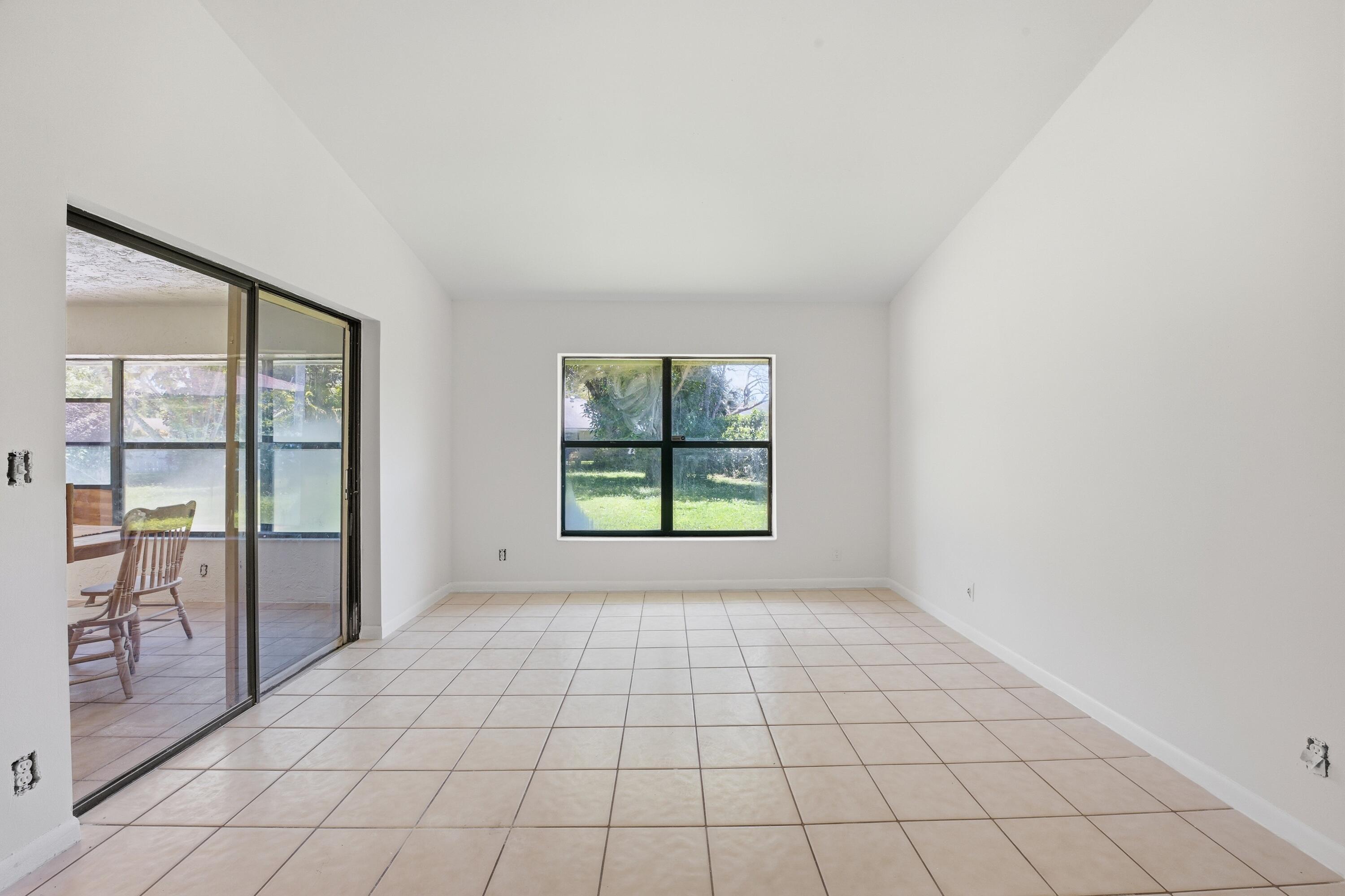 2260 NW 40th Terrace