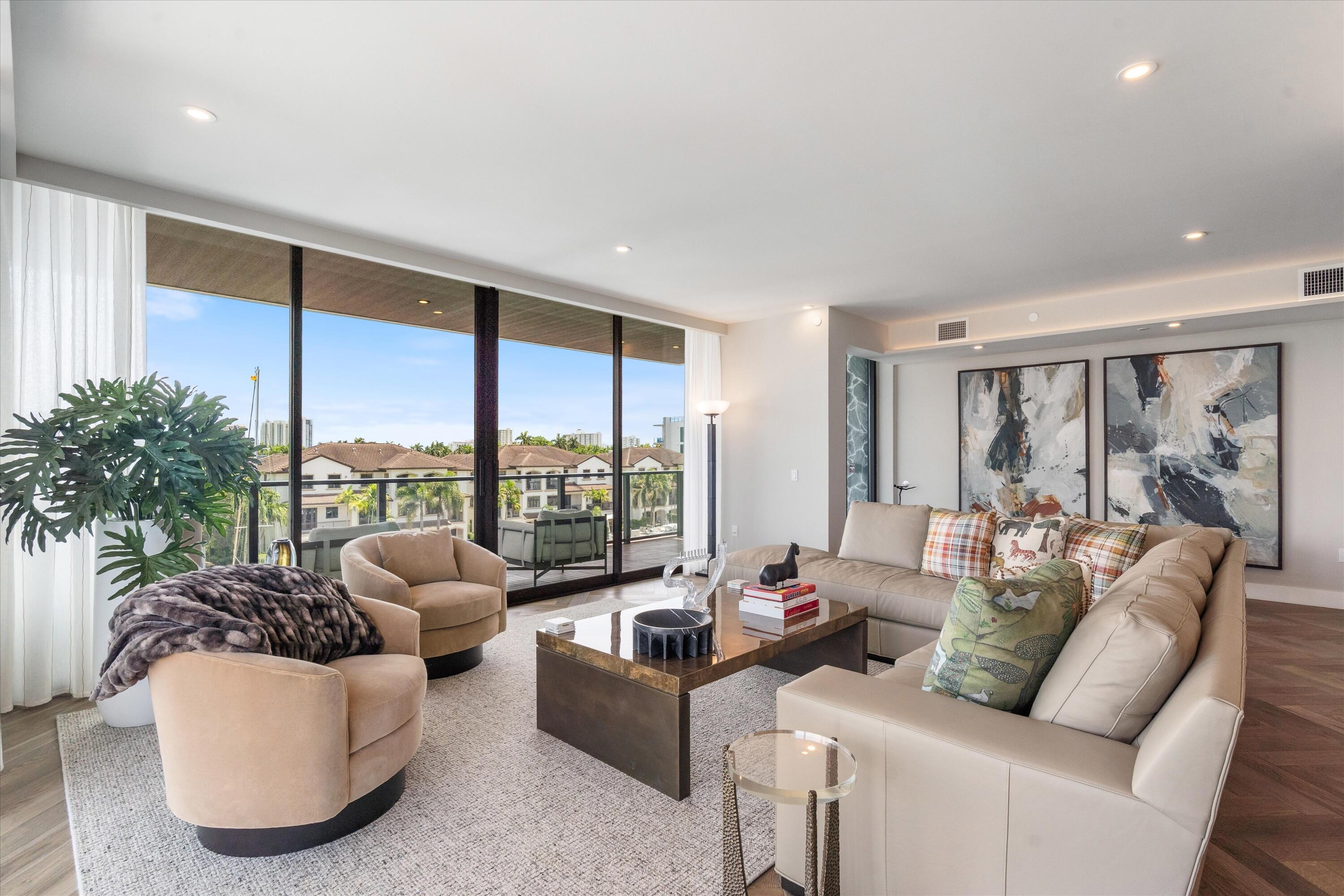 124 Hendricks Isle Ph401