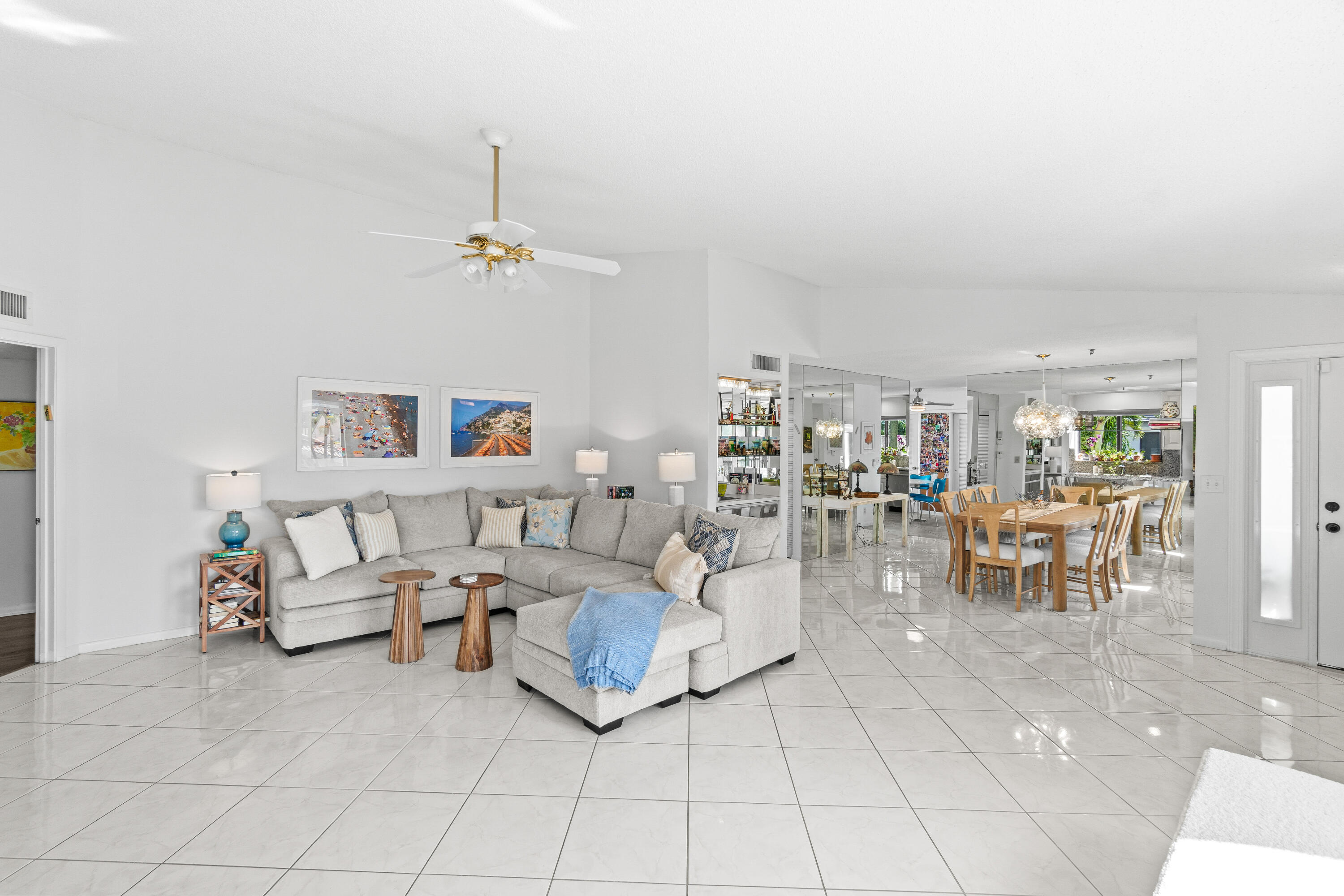 7533 Glendevon Lane 905