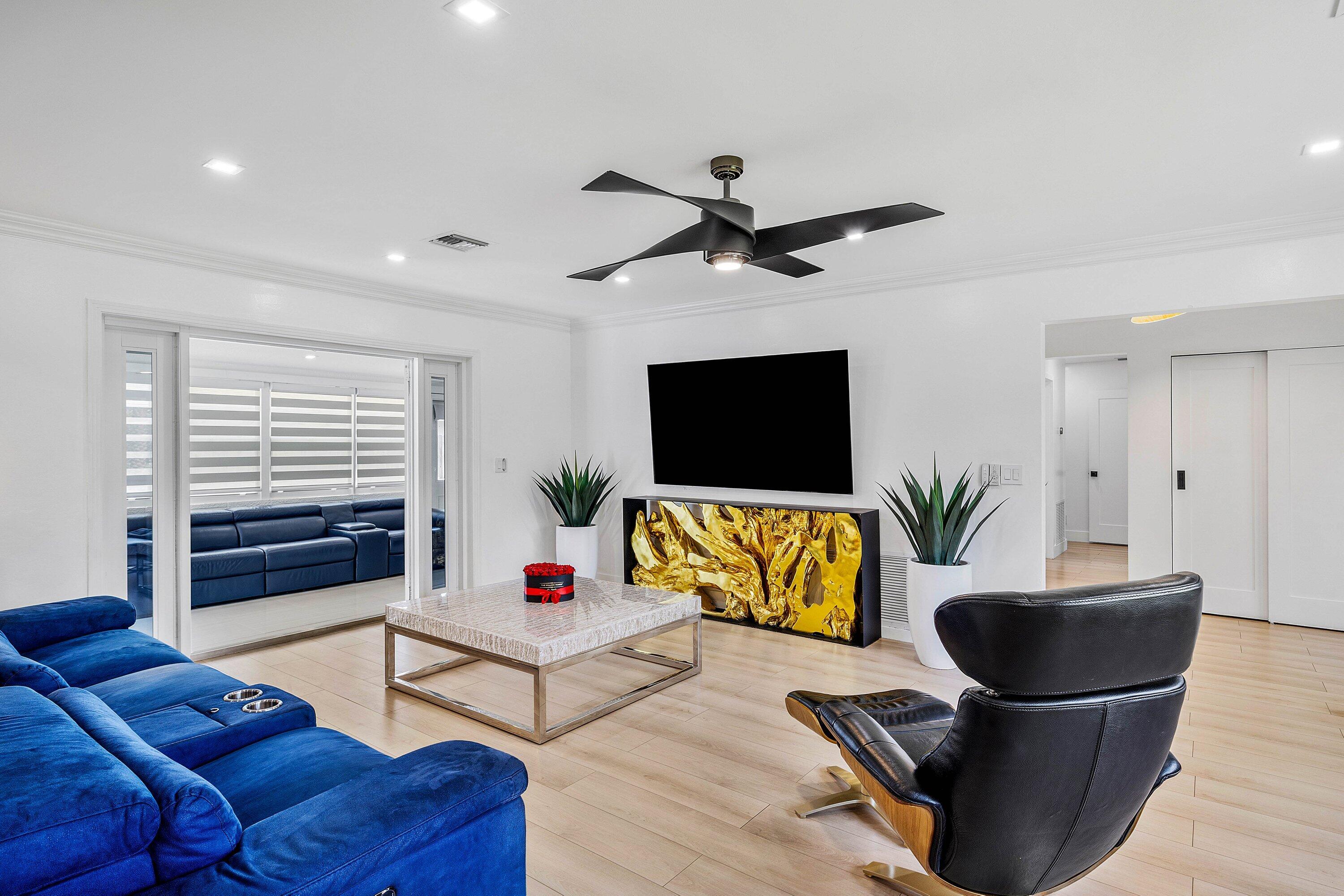 2866 SW 8th Street