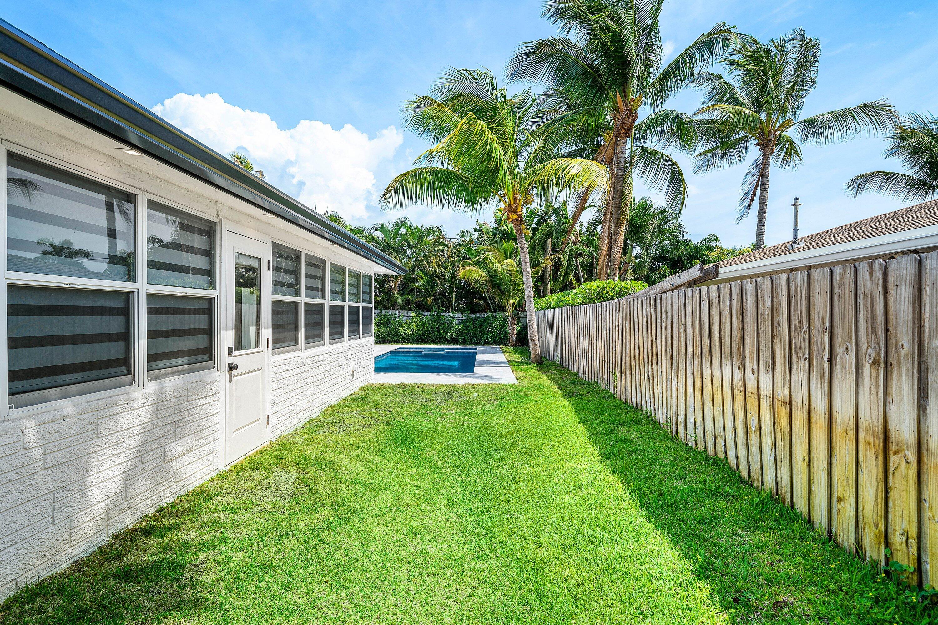 2866 SW 8th Street