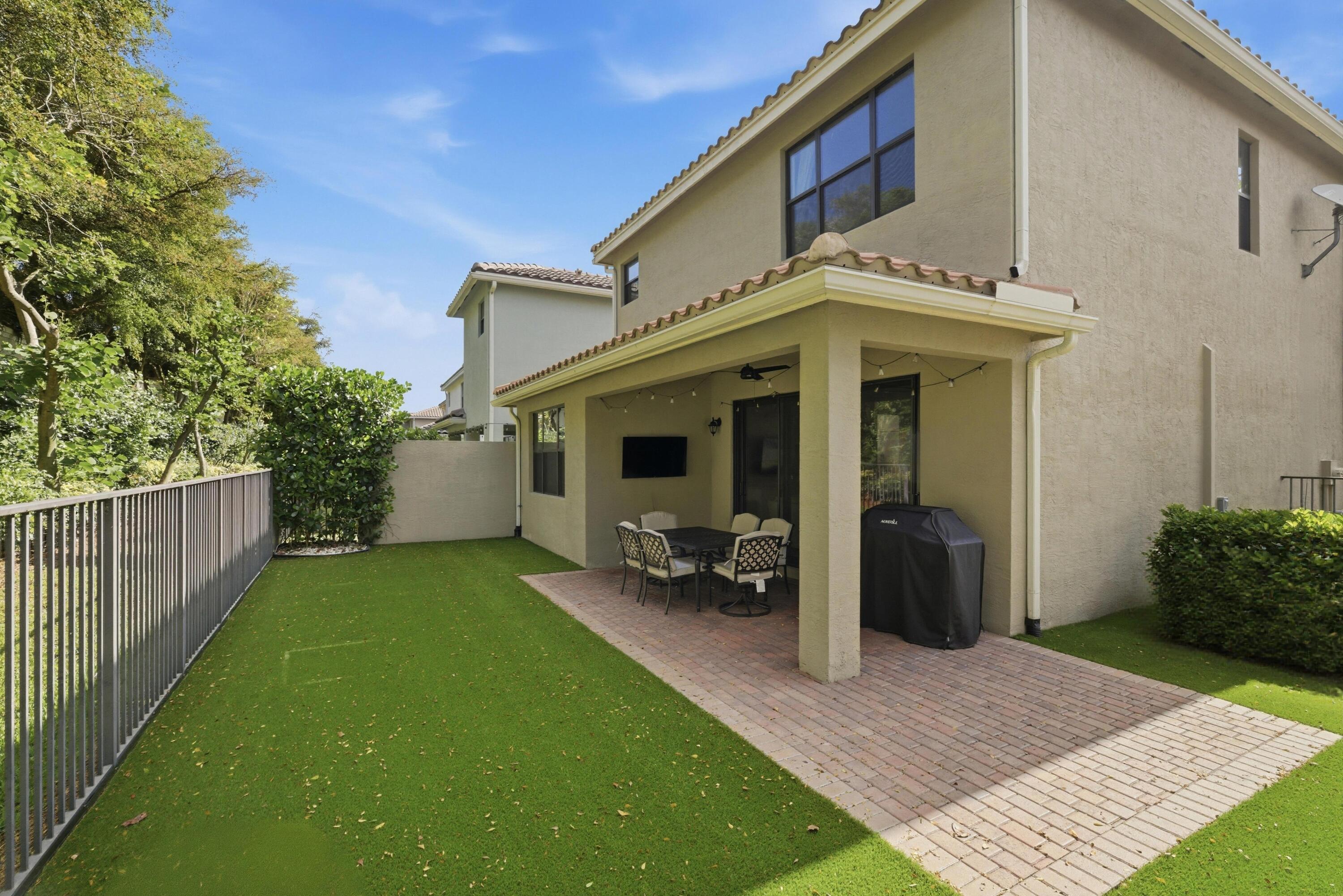 13769 Moss Agate Avenue