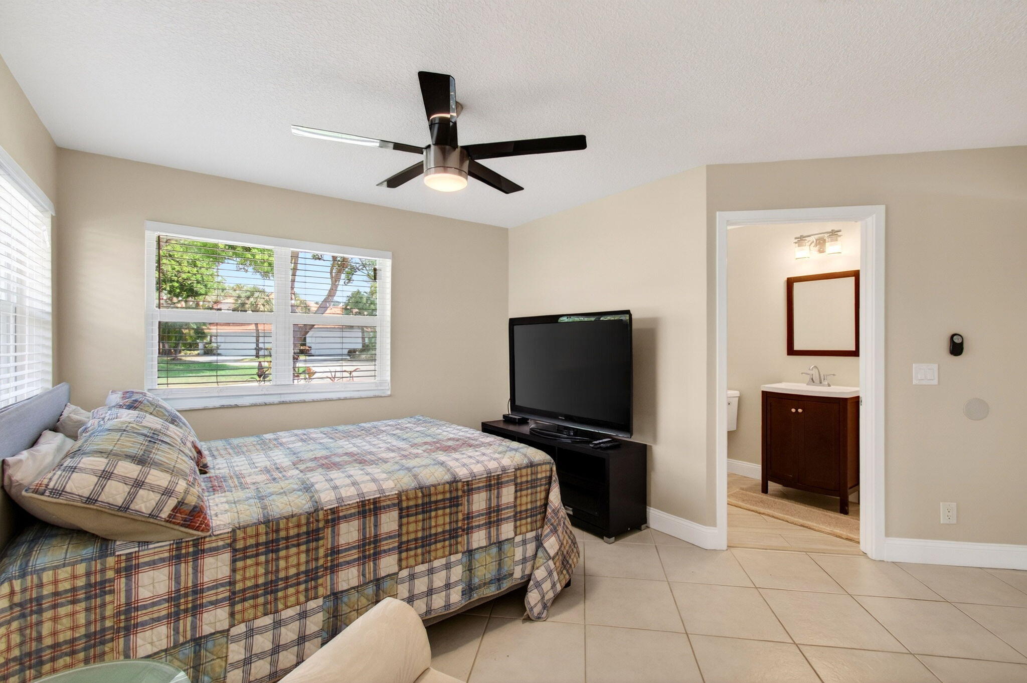 2034 NW 52nd Street