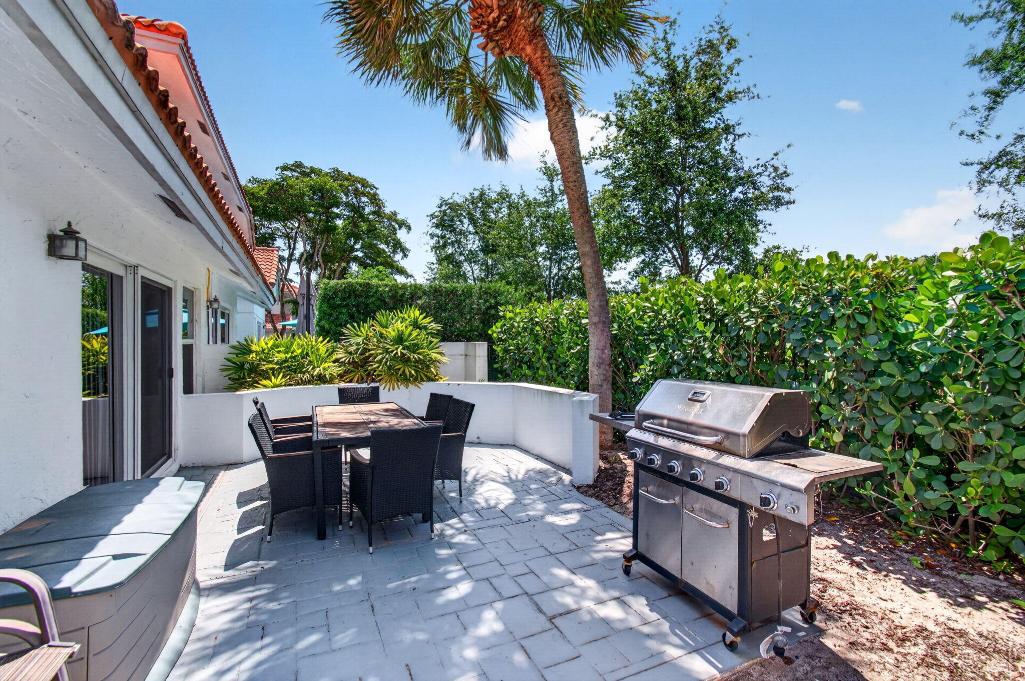 2034 NW 52nd Street