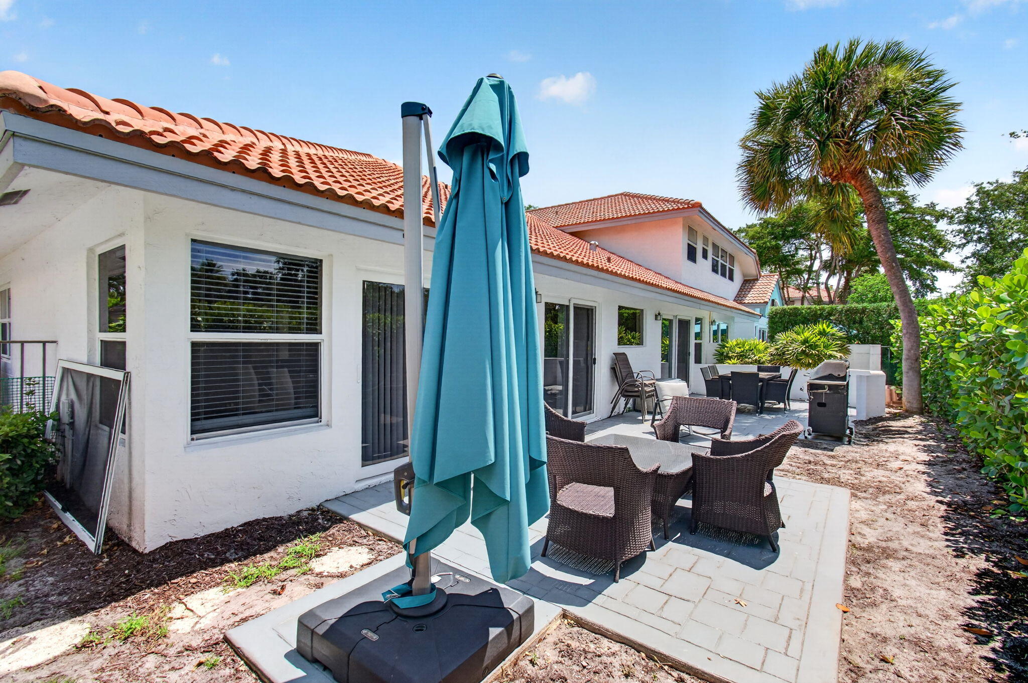 2034 NW 52nd Street