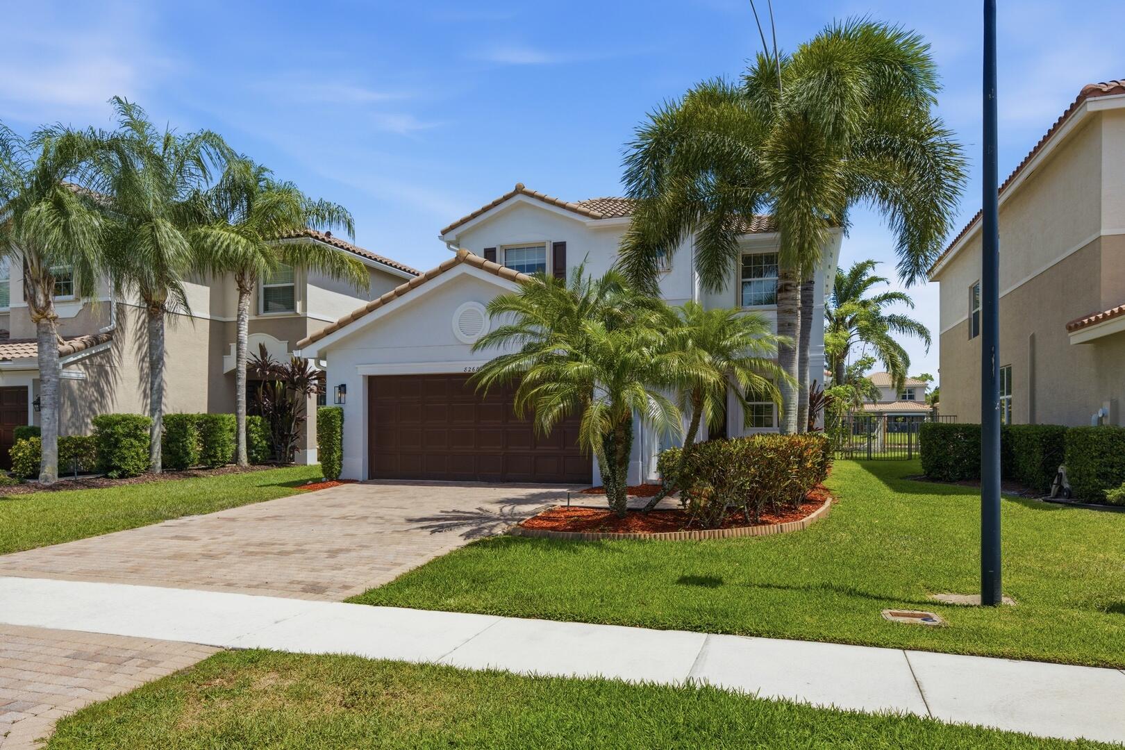8268 Calabria Lakes Drive