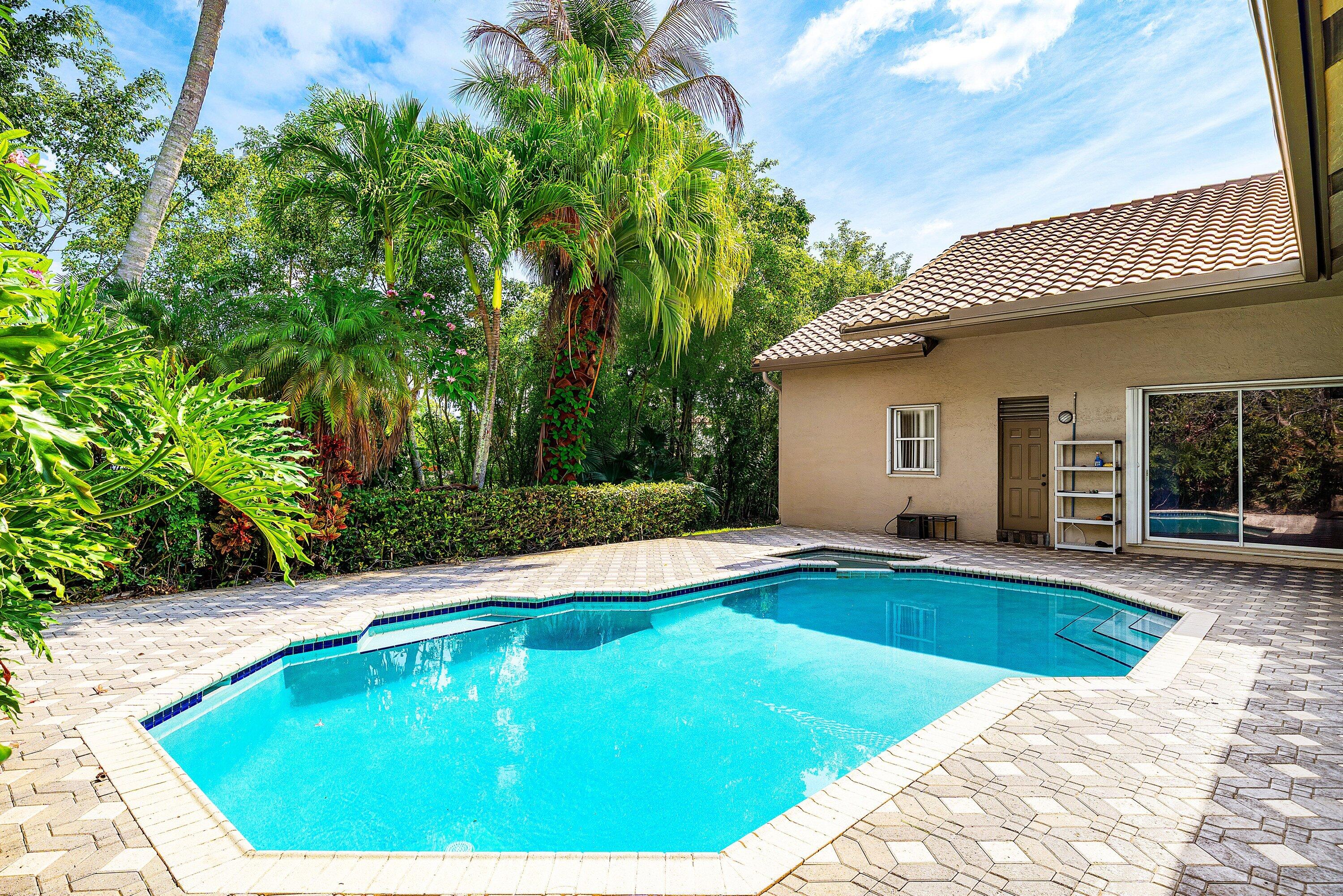 11600 NW 5th Street