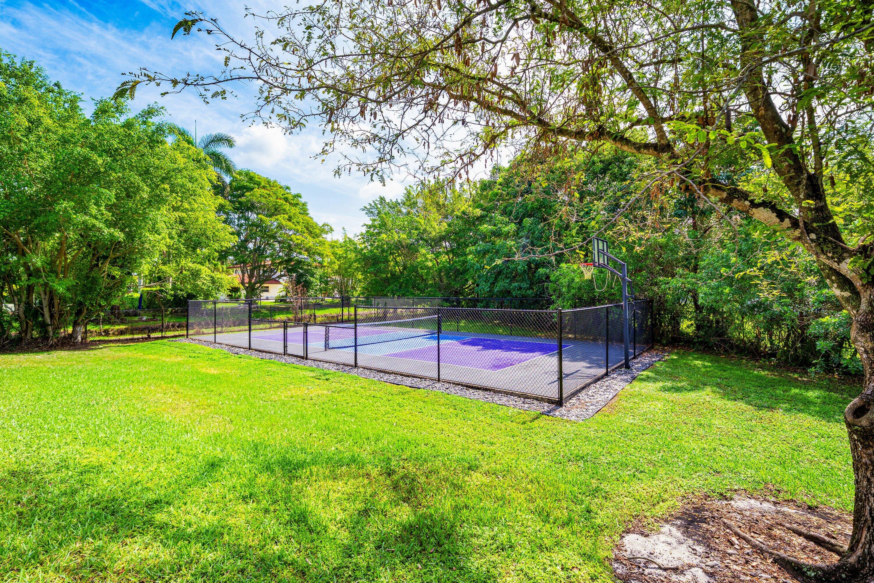 11600 NW 5th Street