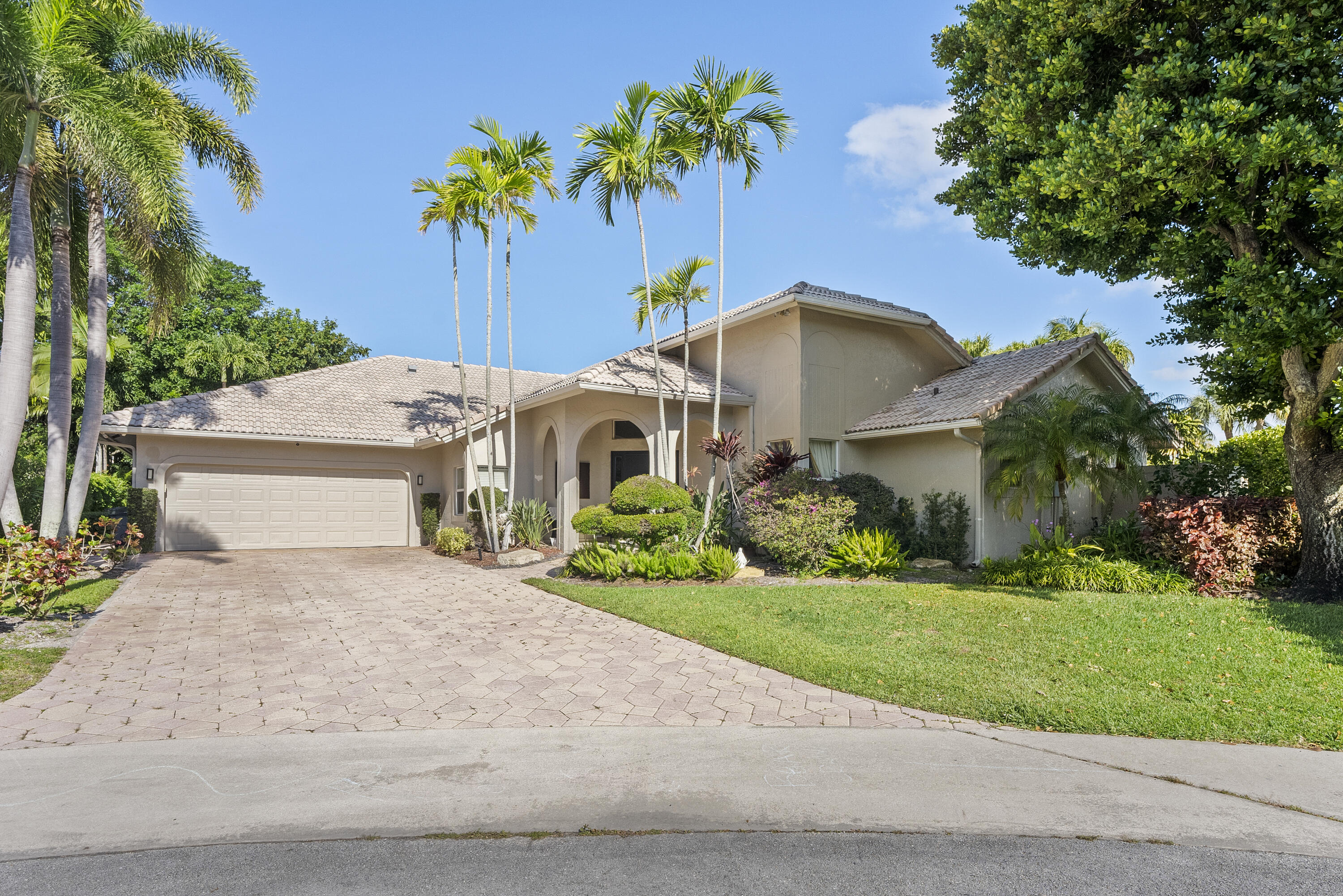 2245 SW 16th Place