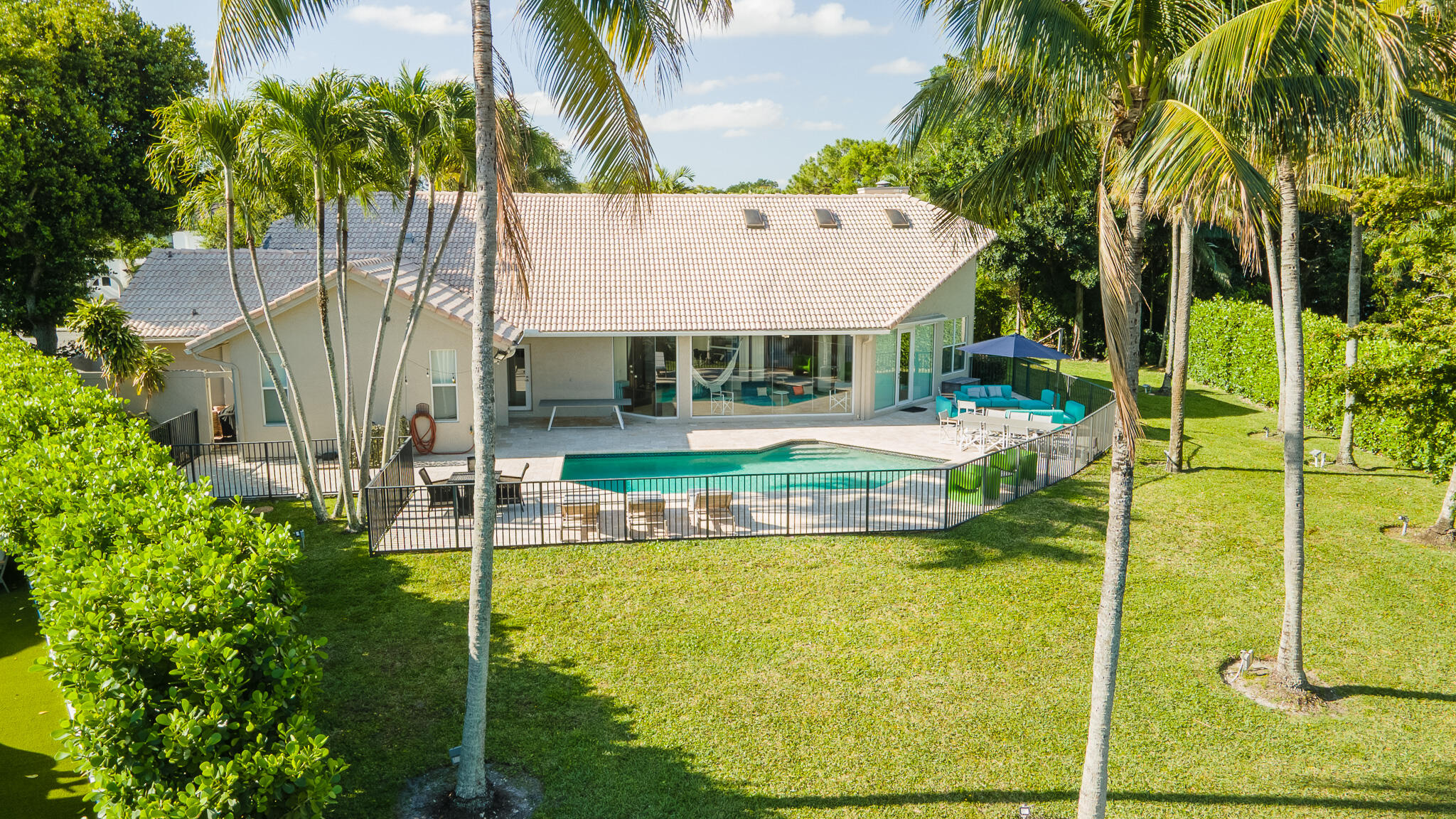 2245 SW 16th Place