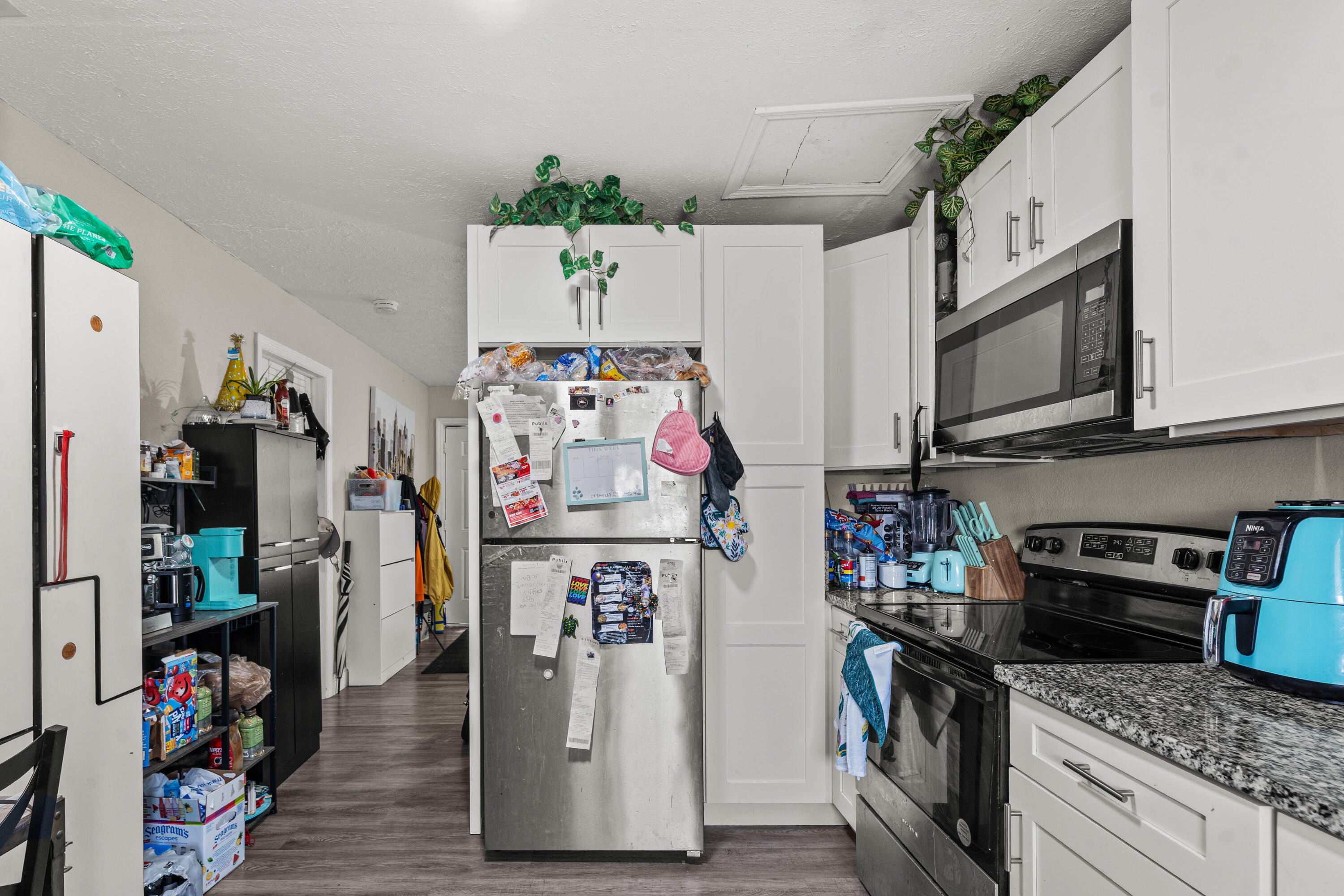 1205 Ave K