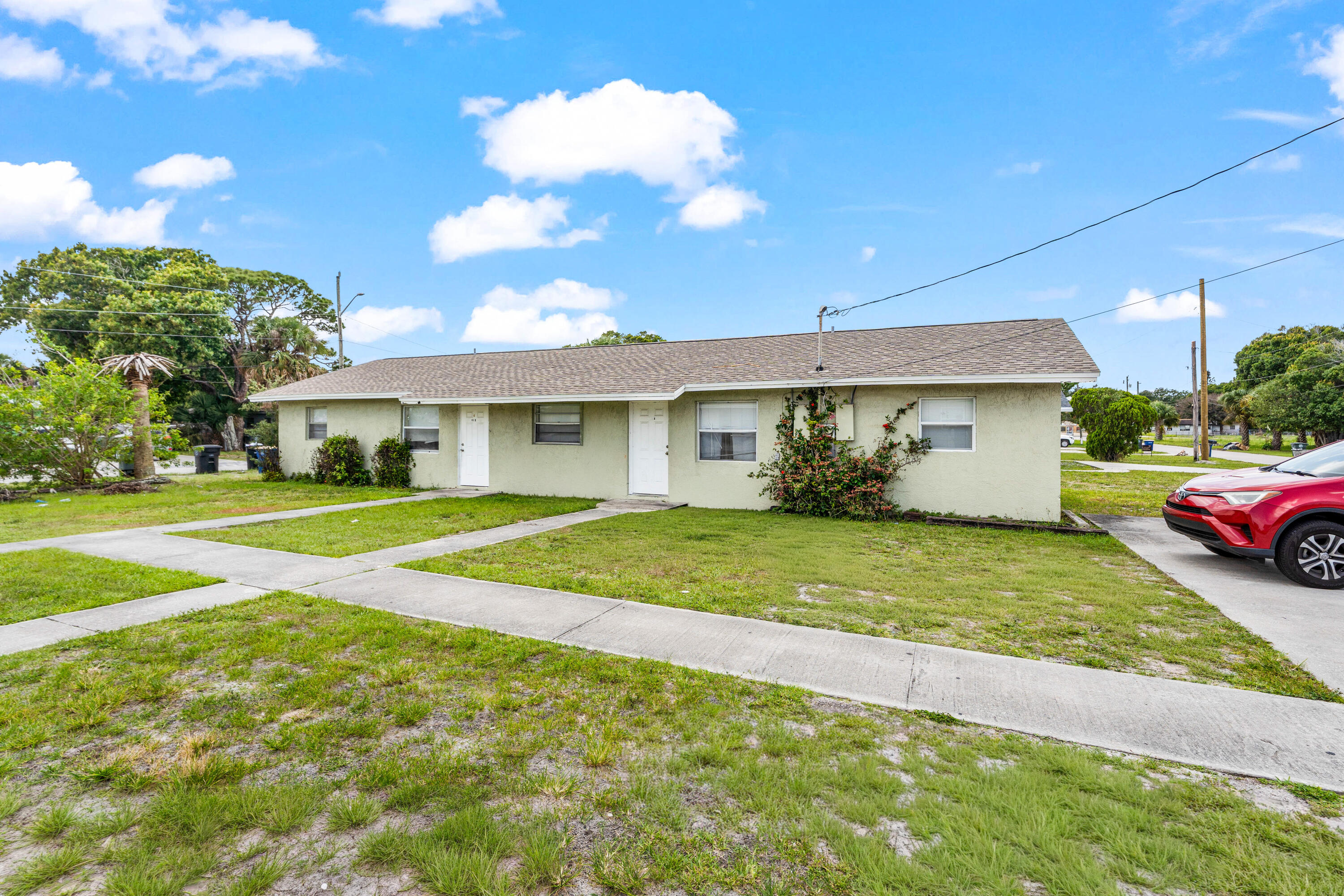 1205 Ave K