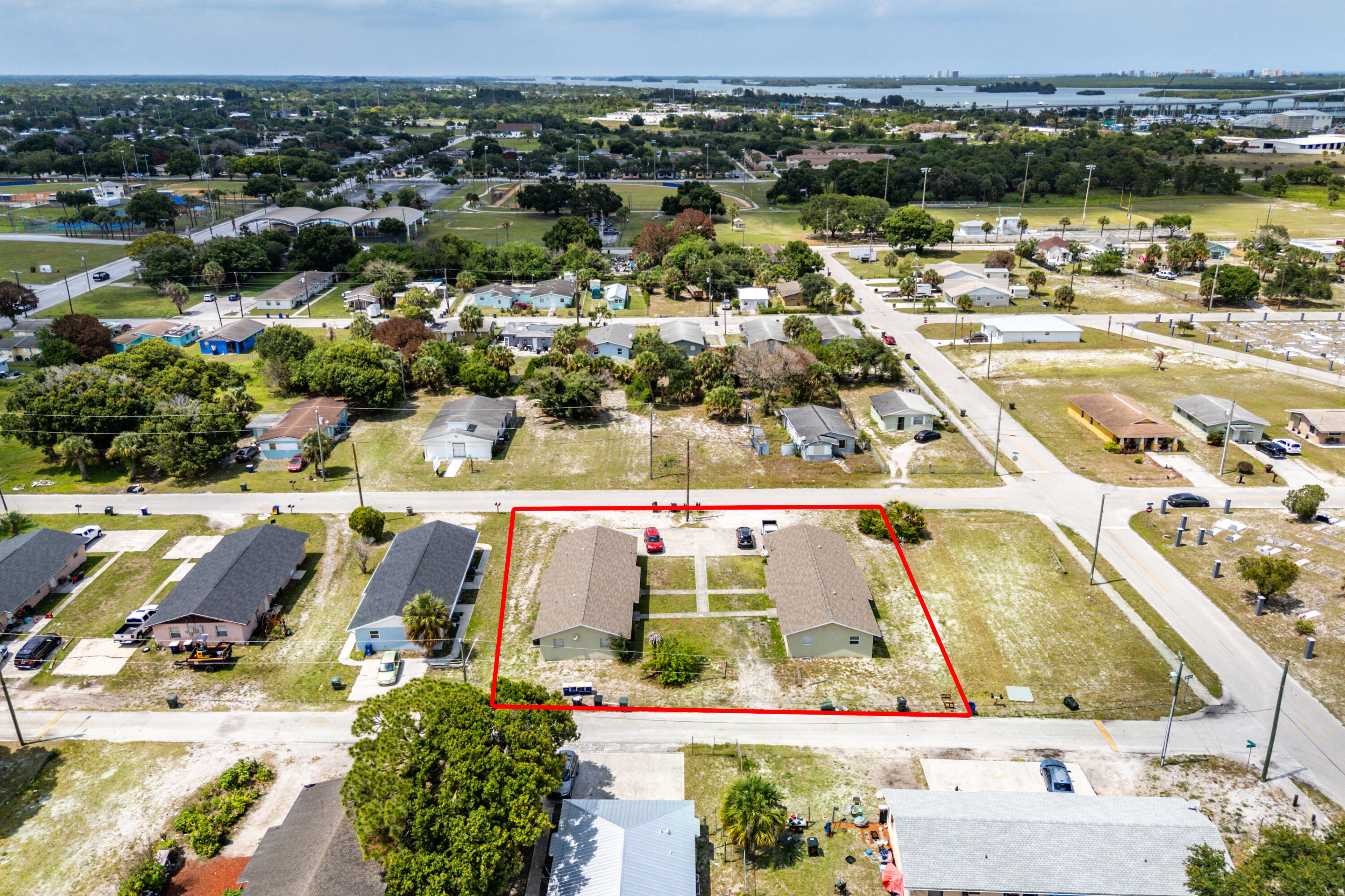 1205 Ave K
