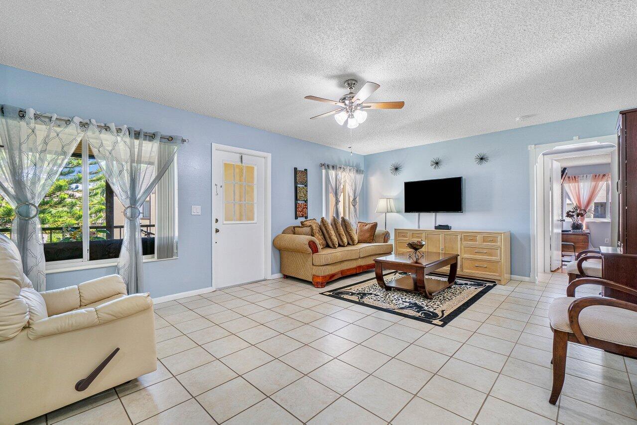 407 Pine Glen Lane B-1
