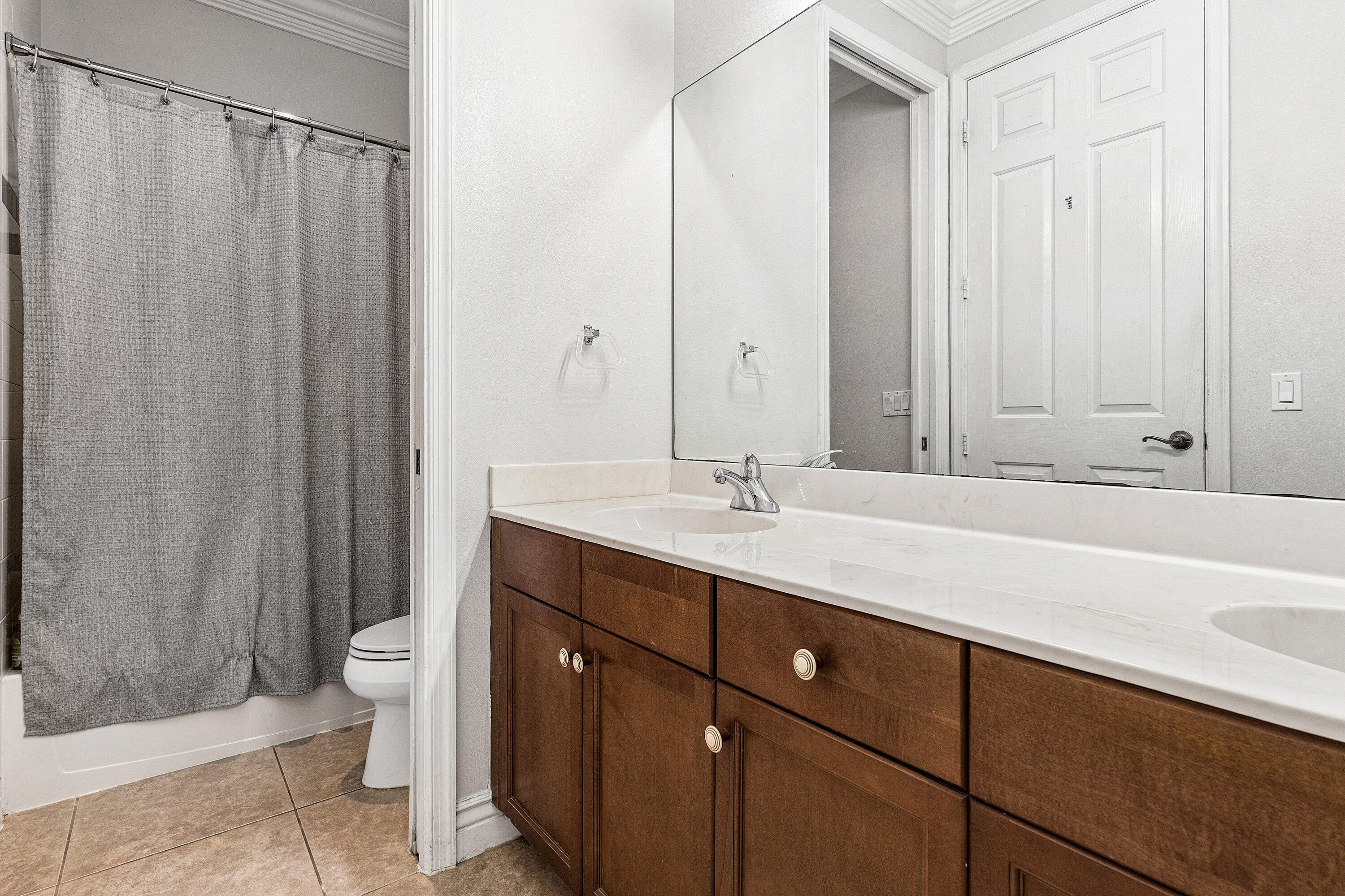 9861 Cobblestone Creek