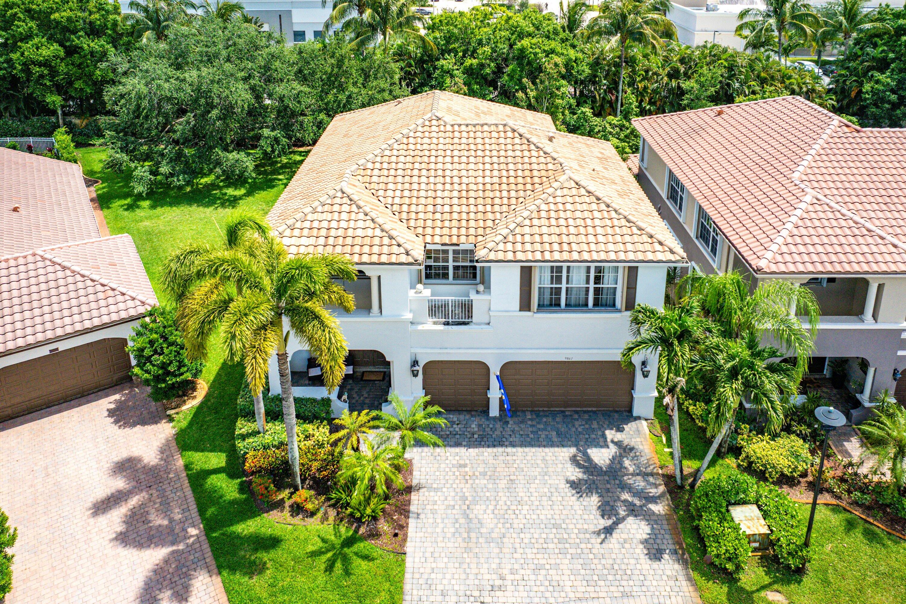 9861 Cobblestone Creek