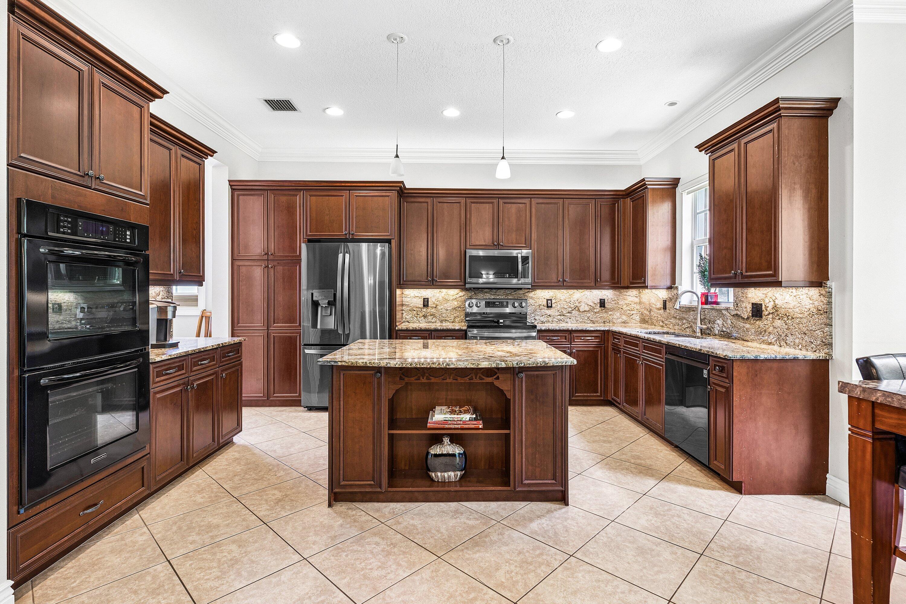 9861 Cobblestone Creek
