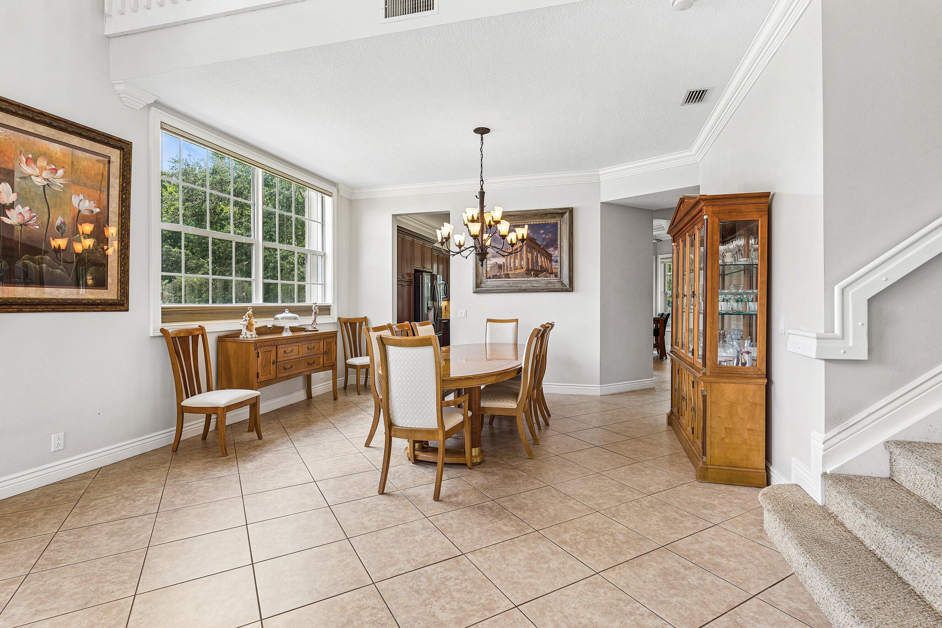 9861 Cobblestone Creek