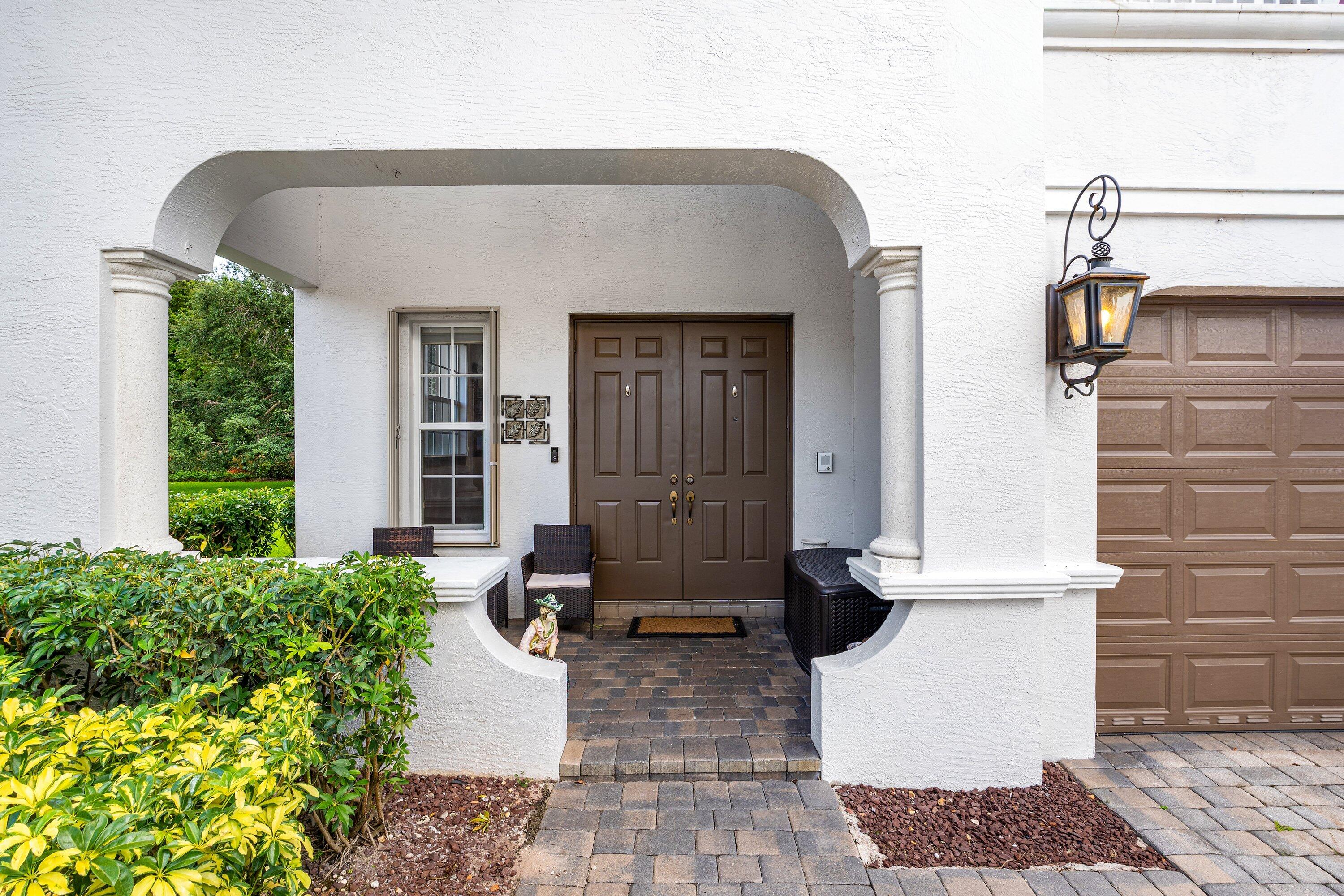 9861 Cobblestone Creek